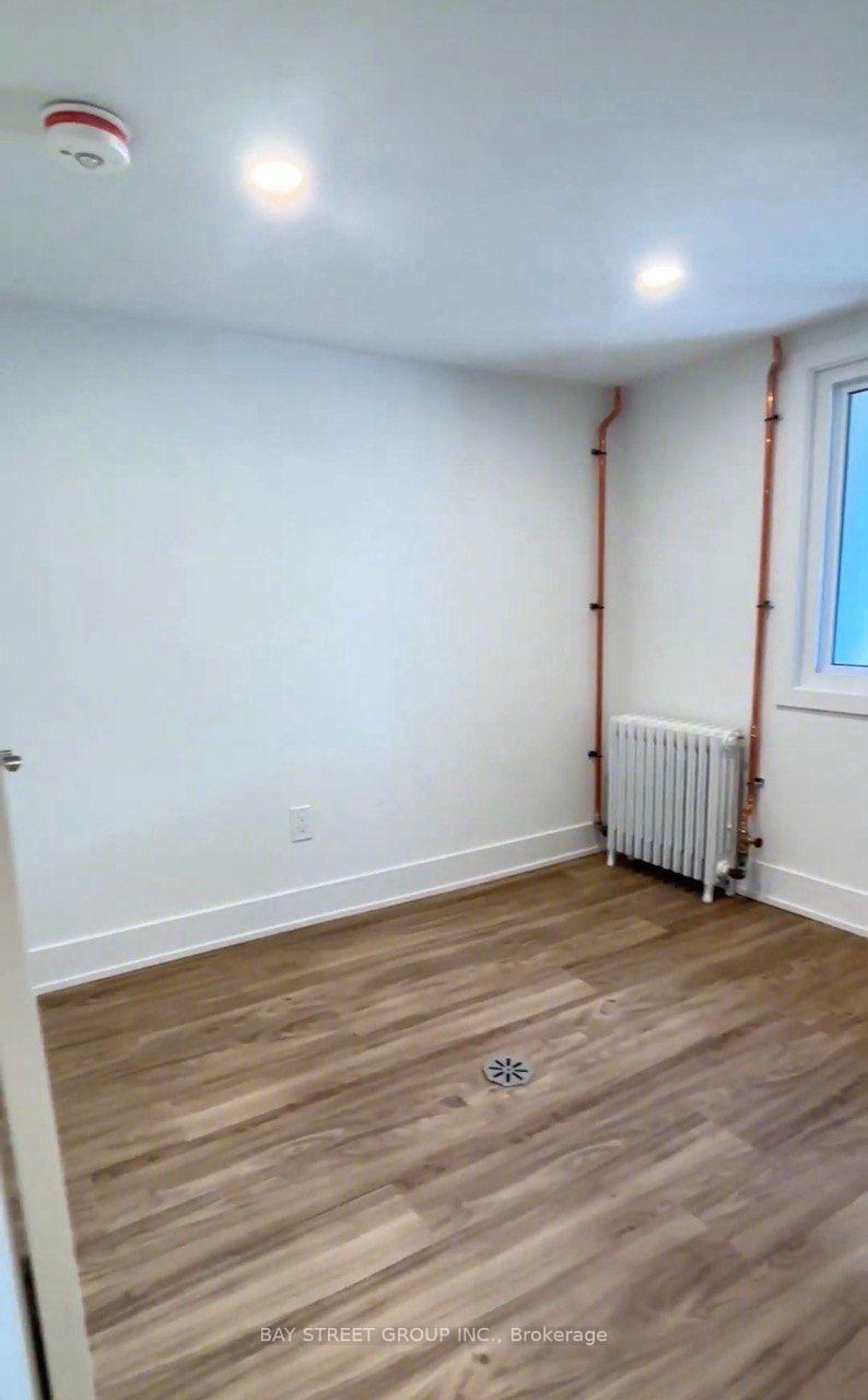 Photo 11 of Unit 9, 1311 Pape Avenue, Toronto, East York — HOMEH