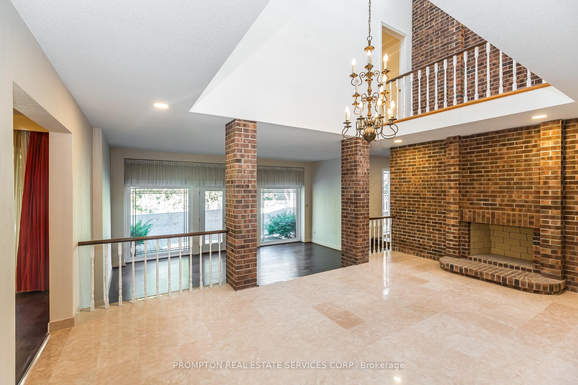 Photo 4 of 4 Sagewood Drive, North York, Banbury-Don Mills — HOMEH