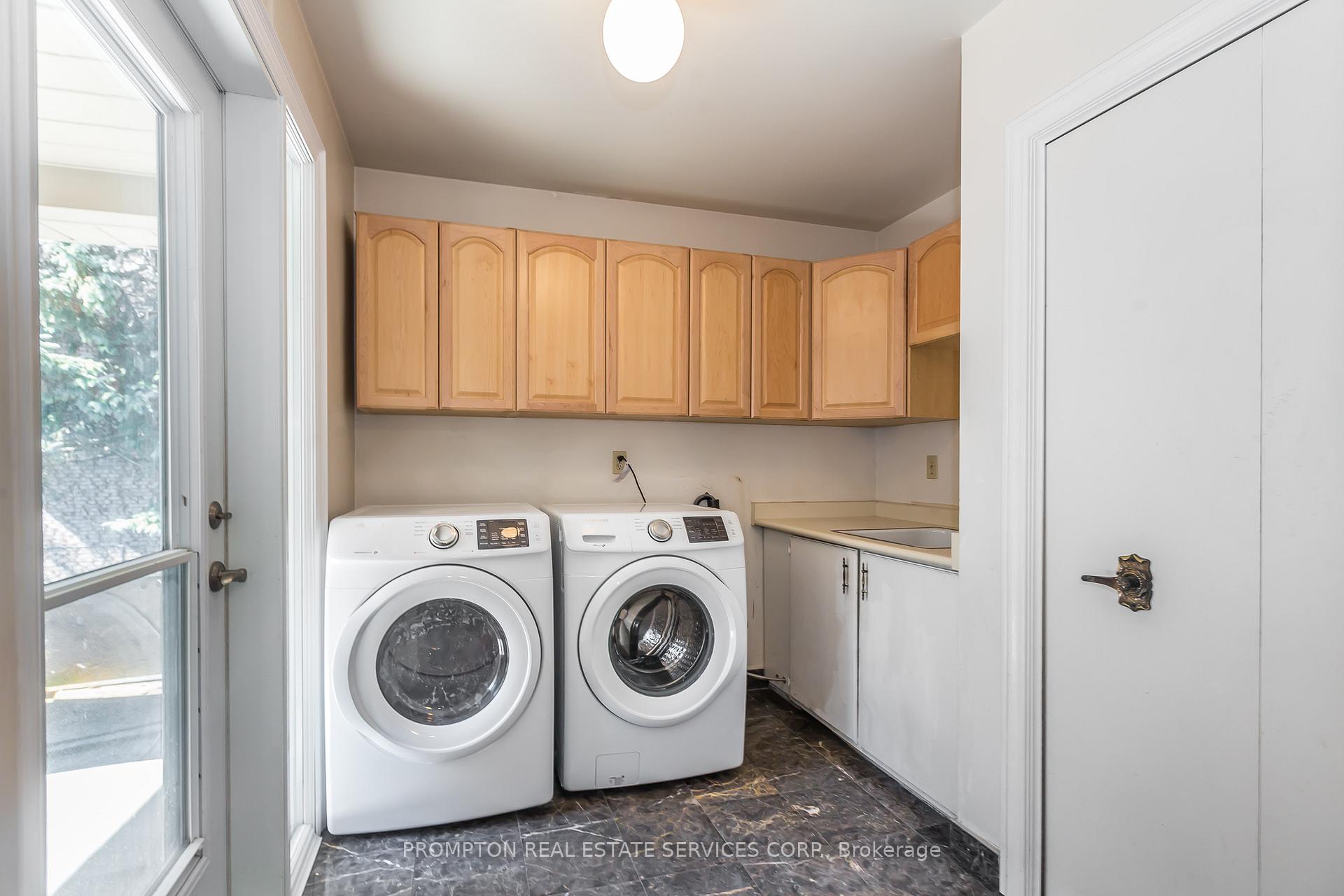 Photo 13 of 4 Sagewood Drive, North York, Banbury-Don Mills — HOMEH