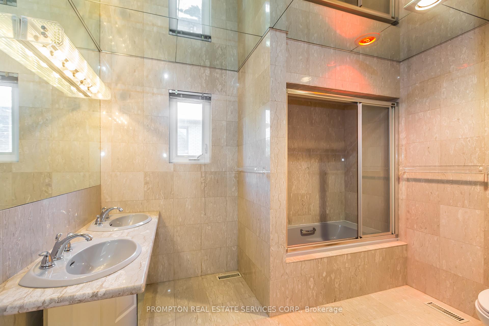 Photo 20 of 4 Sagewood Drive, North York, Banbury-Don Mills — HOMEH