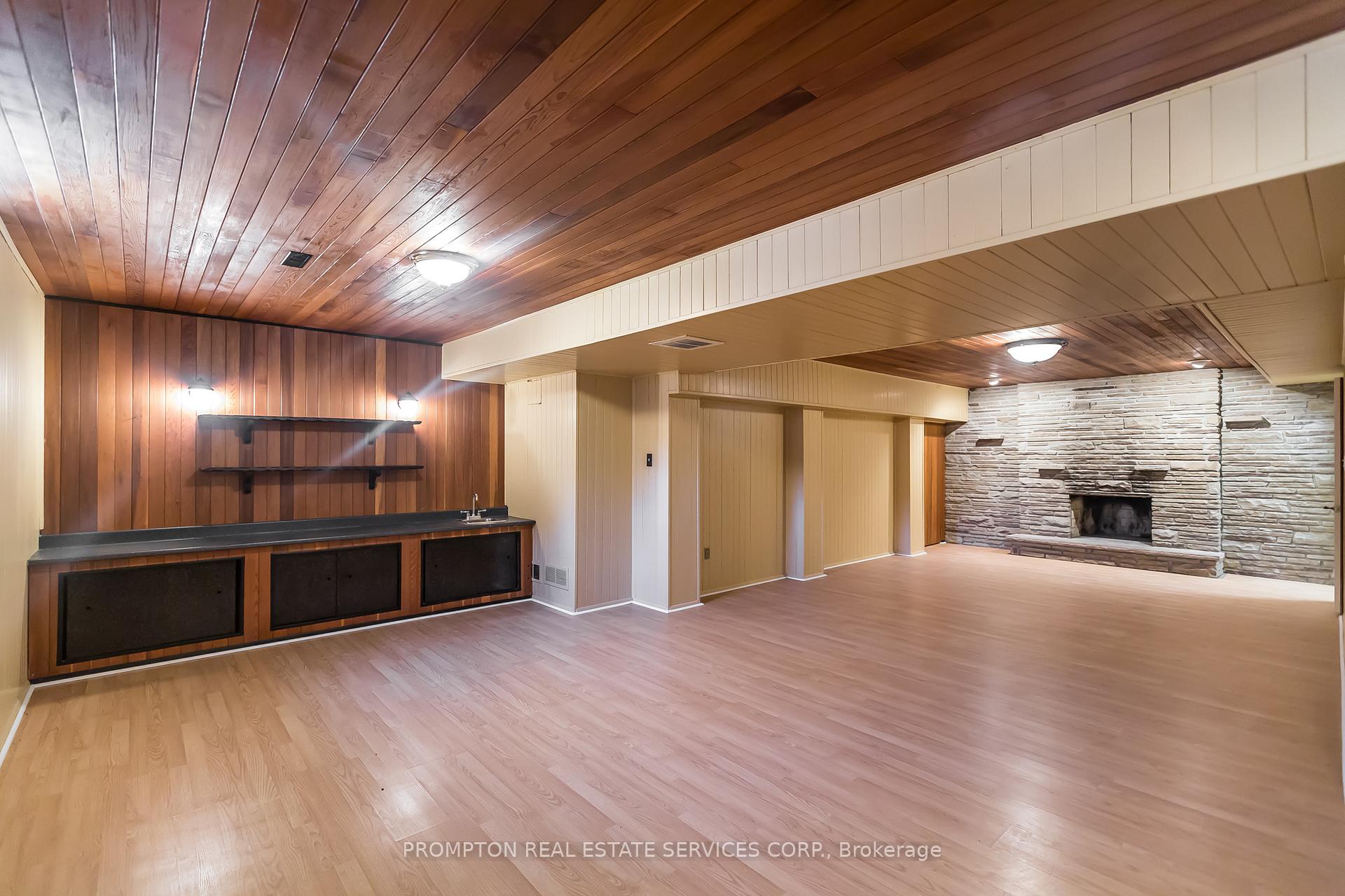 Photo 25 of 4 Sagewood Drive, North York, Banbury-Don Mills — HOMEH