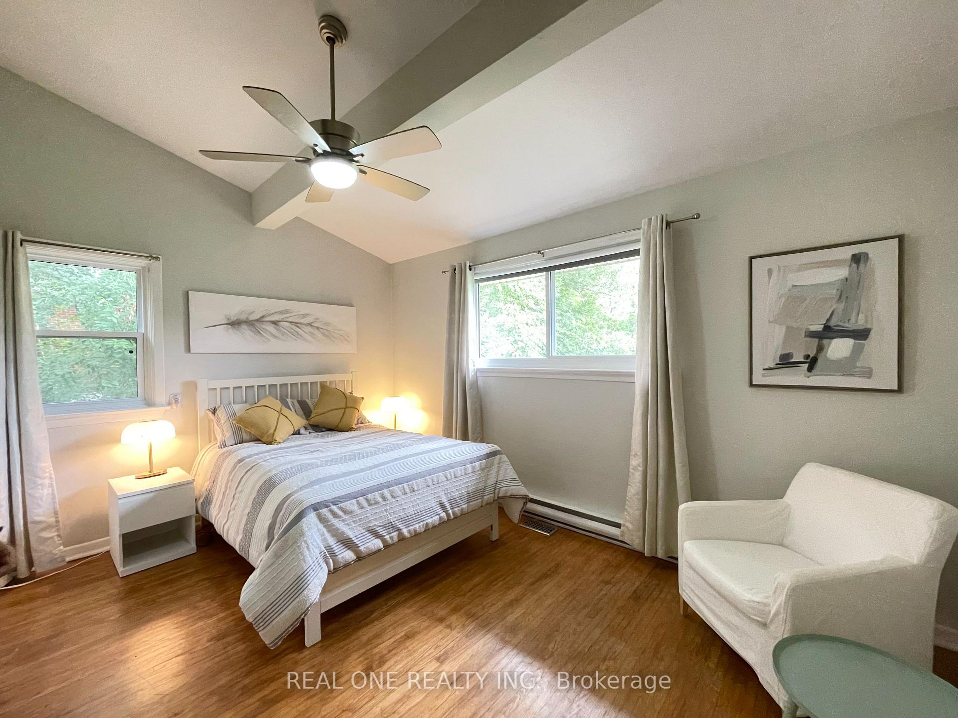 Photo 17 of 290 Westcourt Place, Waterloo, Beechwood — HOMEH