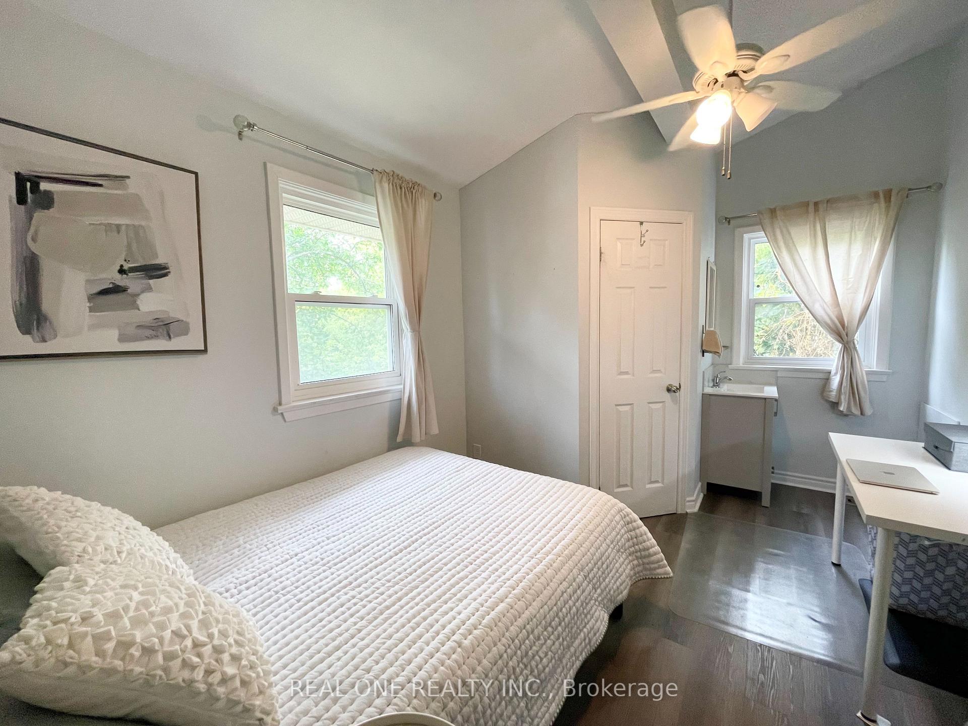 Photo 22 of 290 Westcourt Place, Waterloo, Beechwood — HOMEH