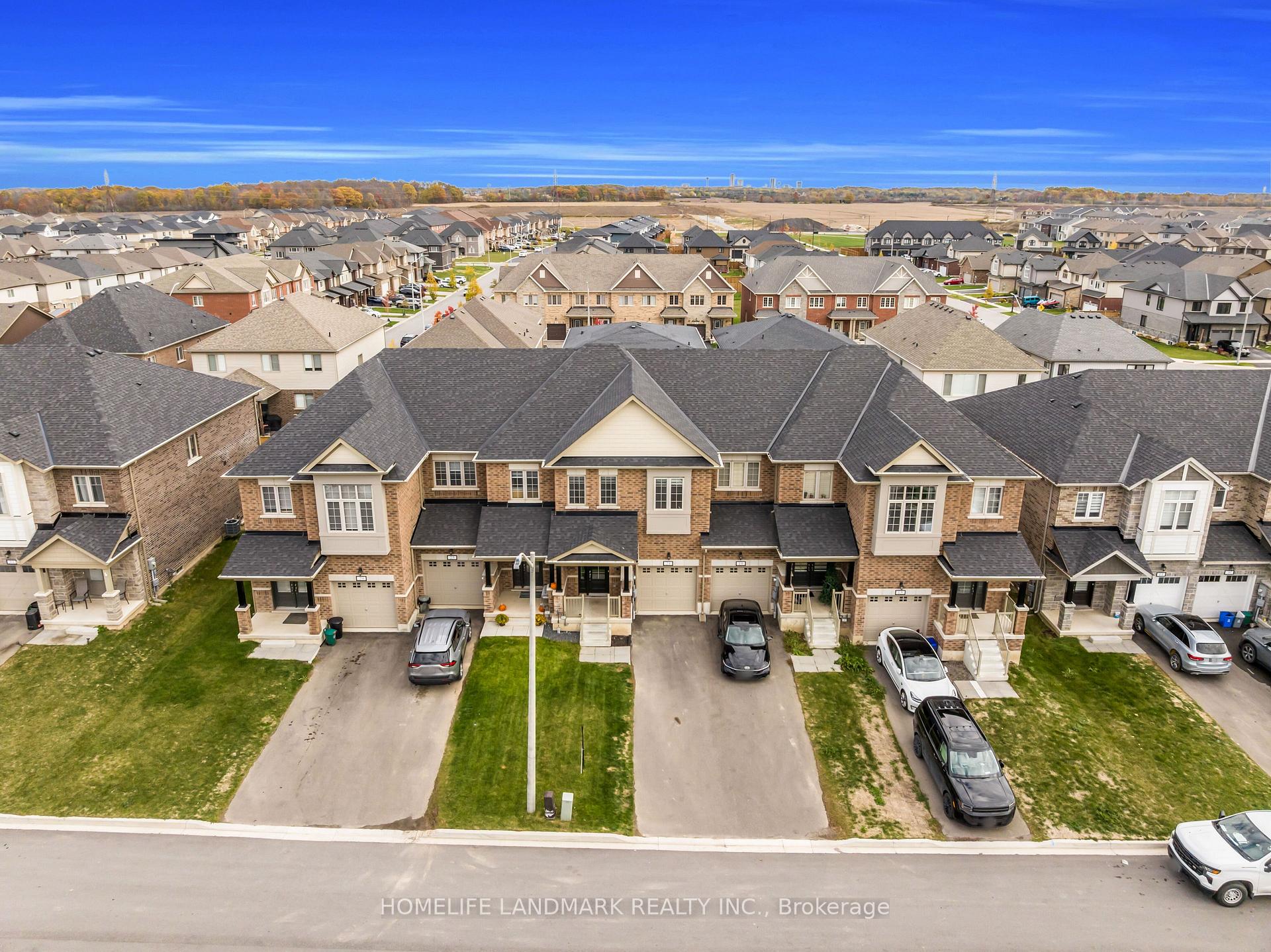 Photo 2 of 21 Sapphire Way, Thorold, Rolling Meadows — HOMEH