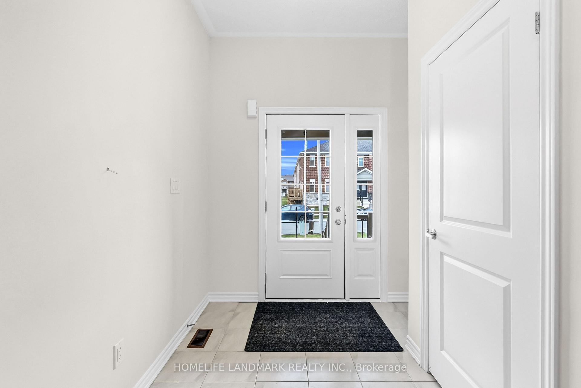 Photo 5 of 21 Sapphire Way, Thorold, Rolling Meadows — HOMEH