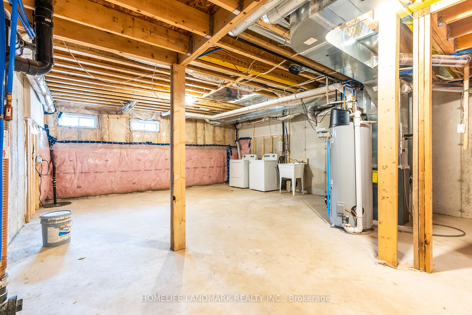 Photo 36 of 21 Sapphire Way, Thorold, Rolling Meadows — HOMEH