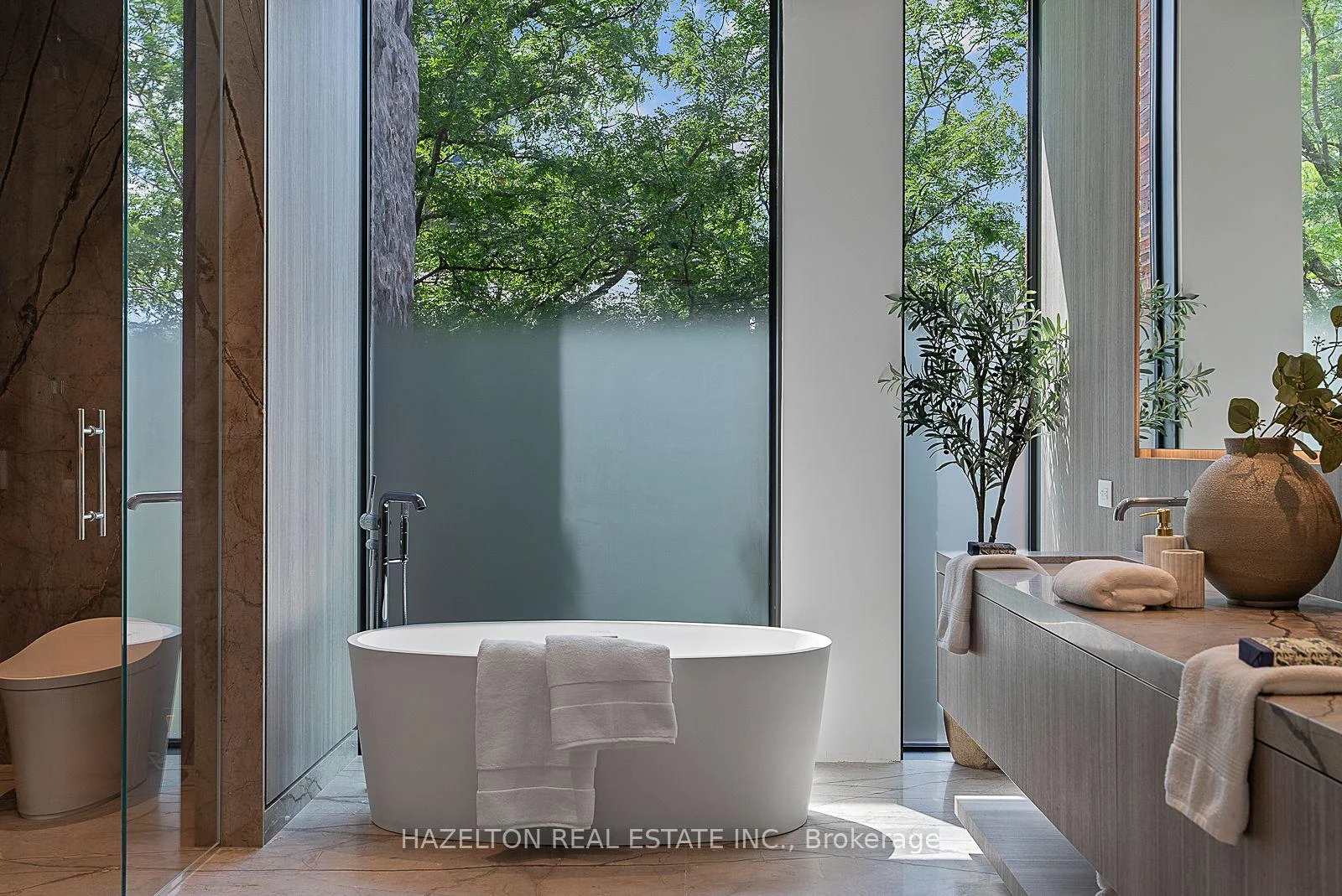 Photo 52 of Unit 302, 7 Dale Avenue, Toronto, Rosedale-Moore Park — HOMEH