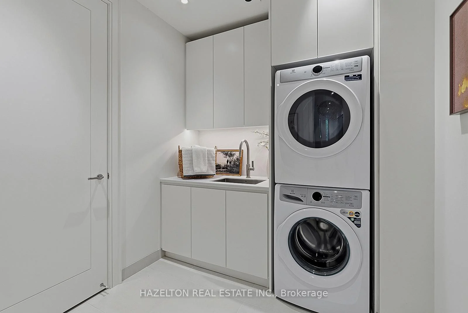 Photo 88 of Unit 302, 7 Dale Avenue, Toronto, Rosedale-Moore Park — HOMEH