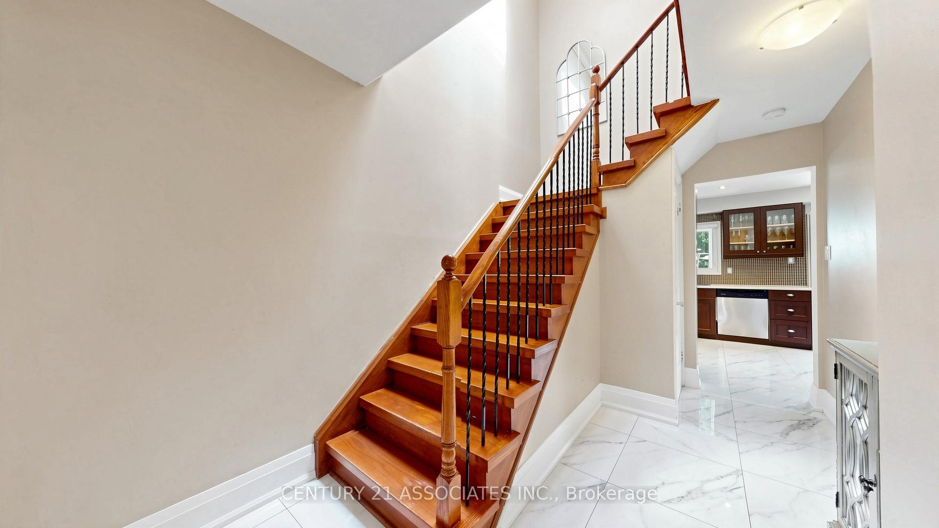 Photo 23 of 80 Stephensen Court, Brampton, Madoc — HOMEH