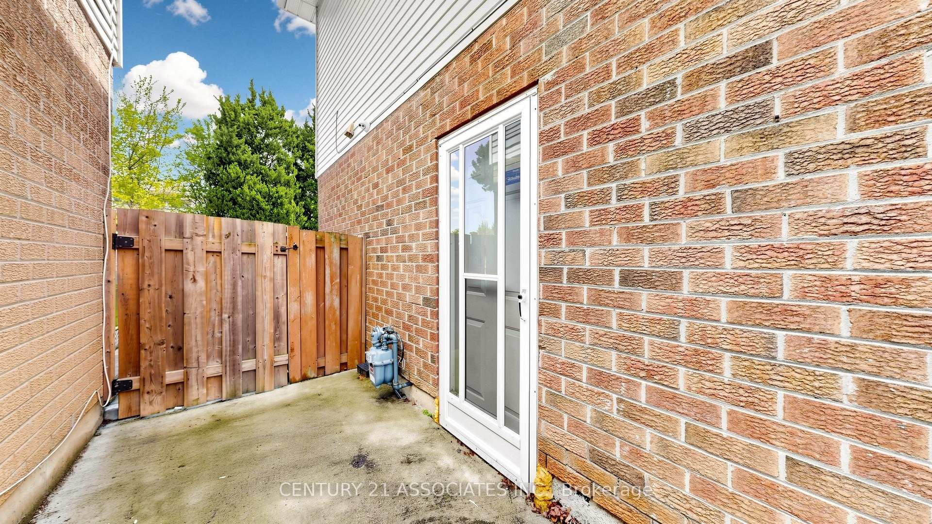 Photo 45 of 80 Stephensen Court, Brampton, Madoc — HOMEH
