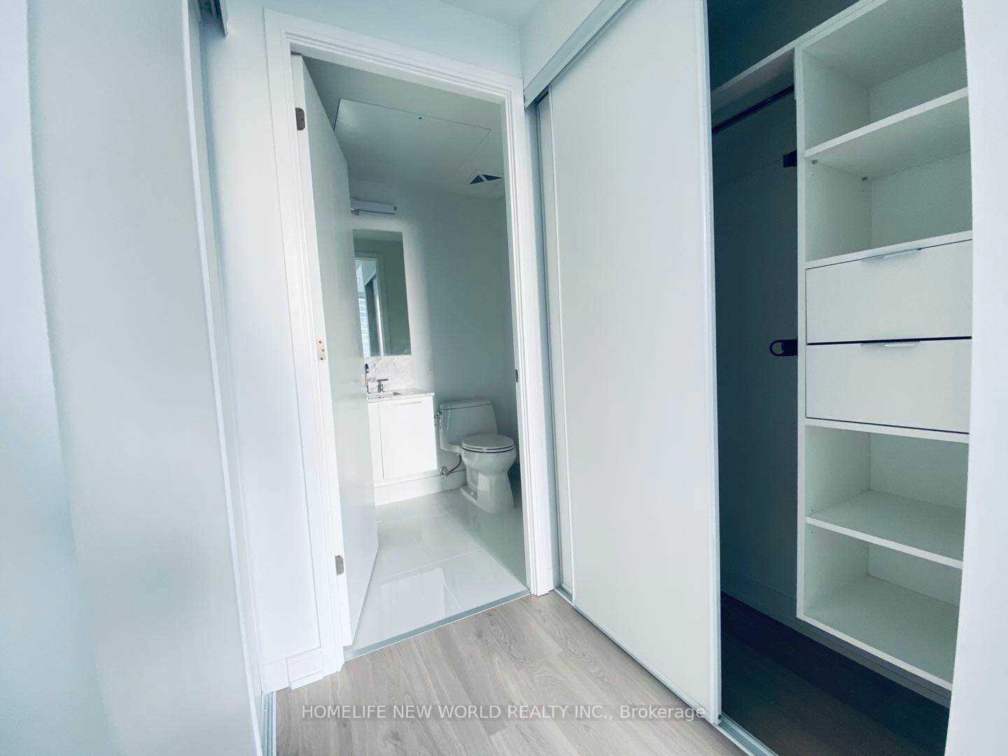 Photo 7 of Unit 913, 3 Gloucester Street, Toronto, Church-Yonge Corridor — HOMEH