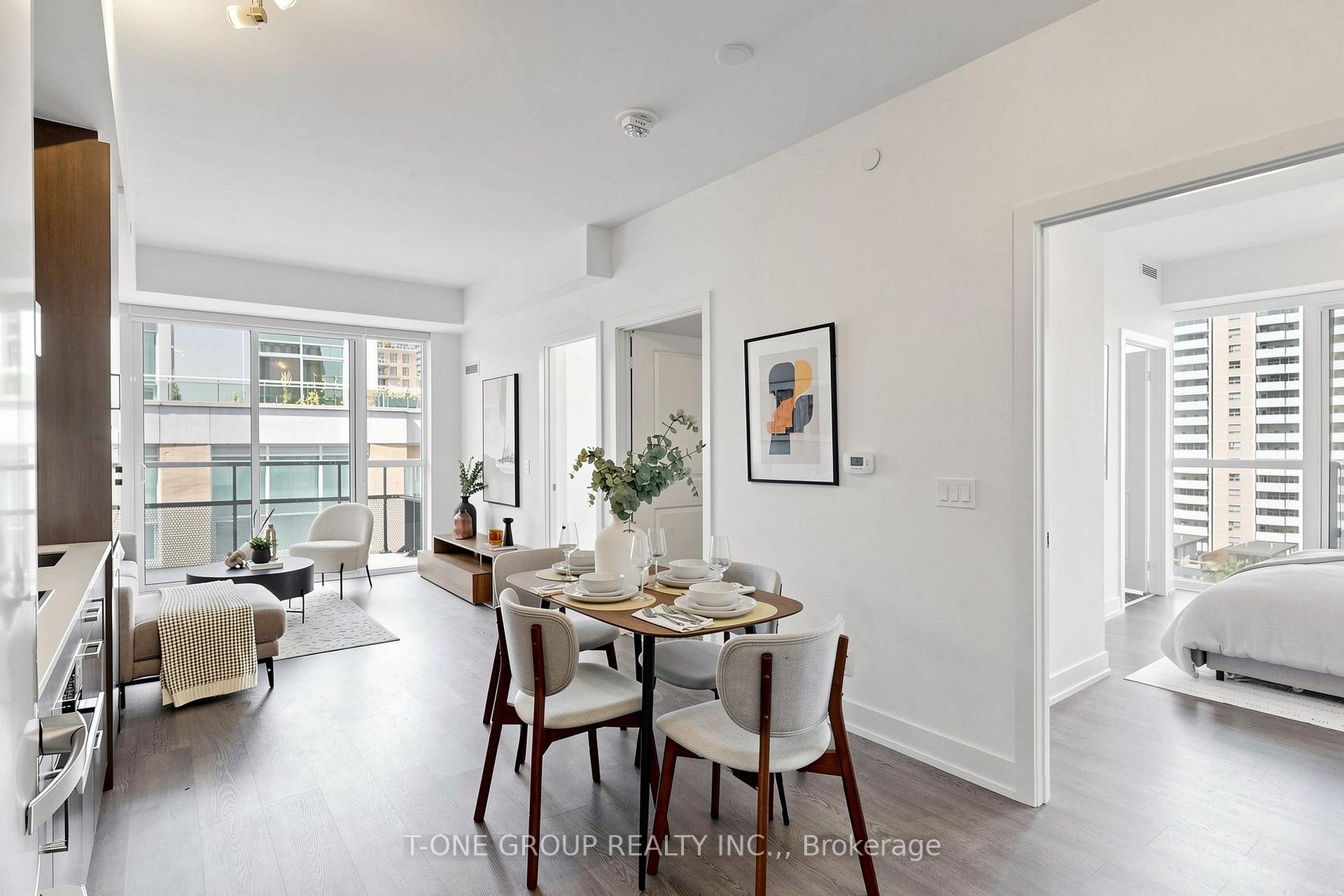 Photo 14 of Unit 709, 11 Lillian Street, Toronto, Mount Pleasant West — HOMEH