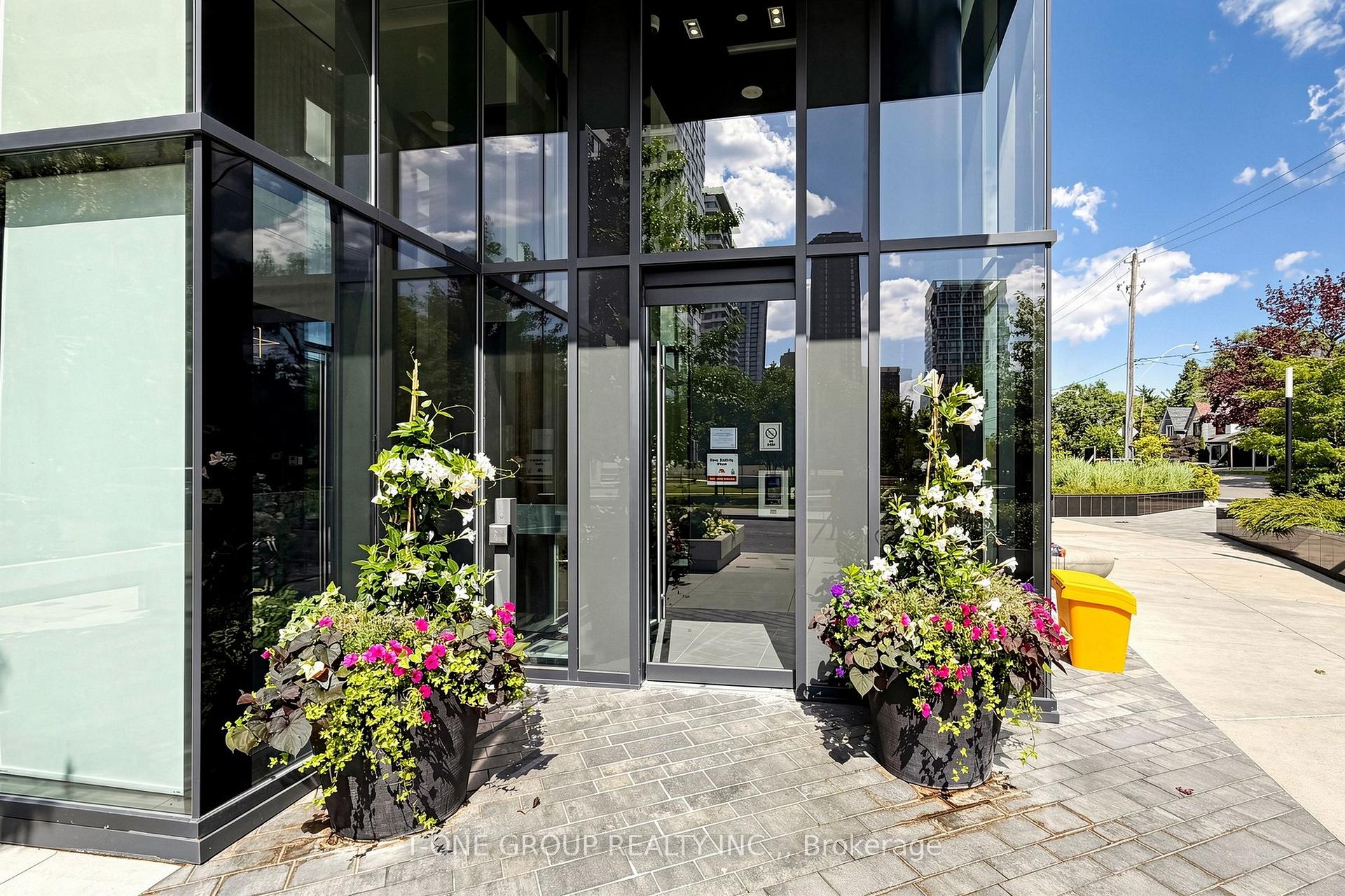 Photo 29 of Unit 709, 11 Lillian Street, Toronto, Mount Pleasant West — HOMEH