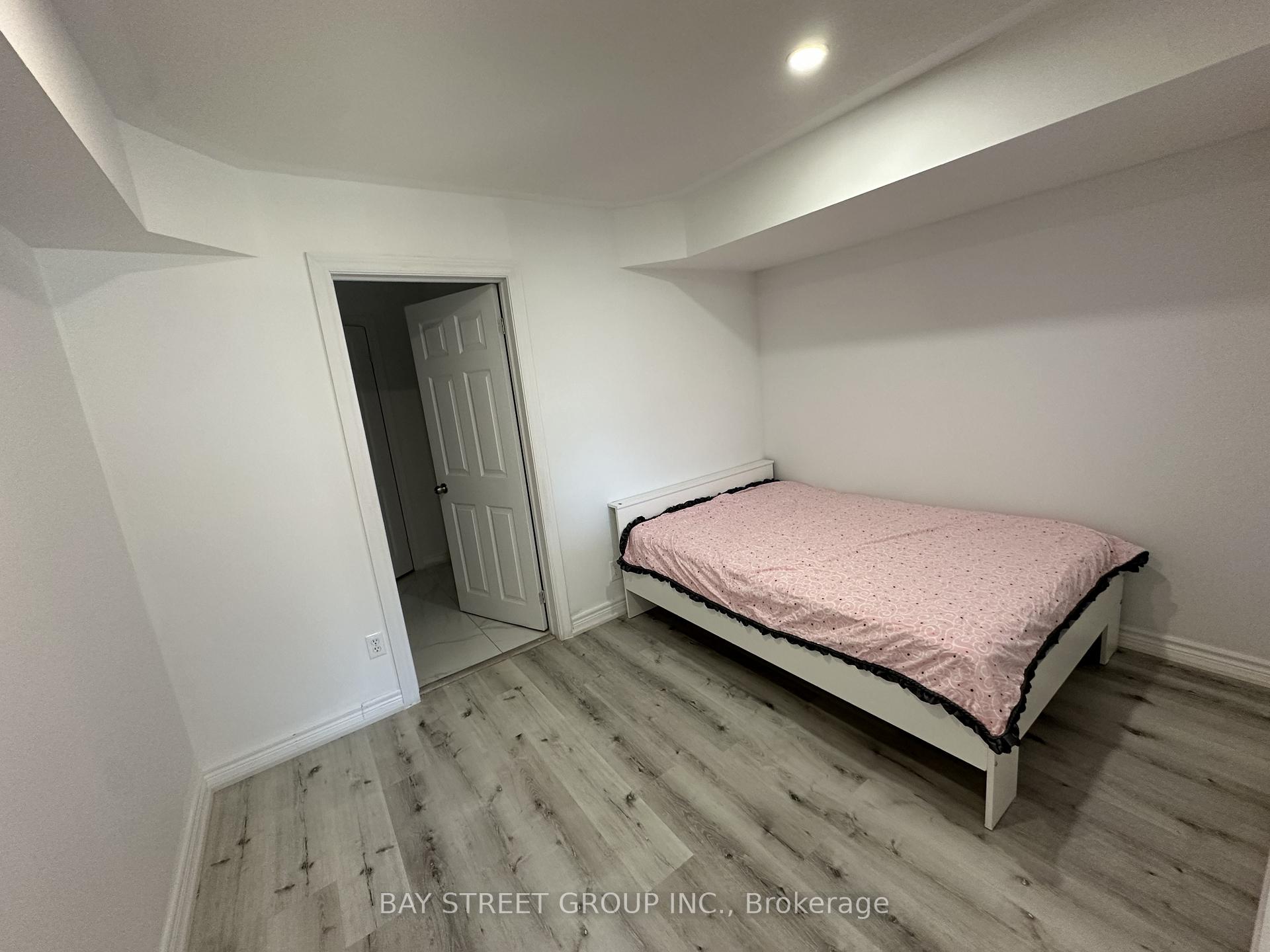 Photo 7 of 196 Colesbrook Road, Richmond Hill, Westbrook — HOMEH