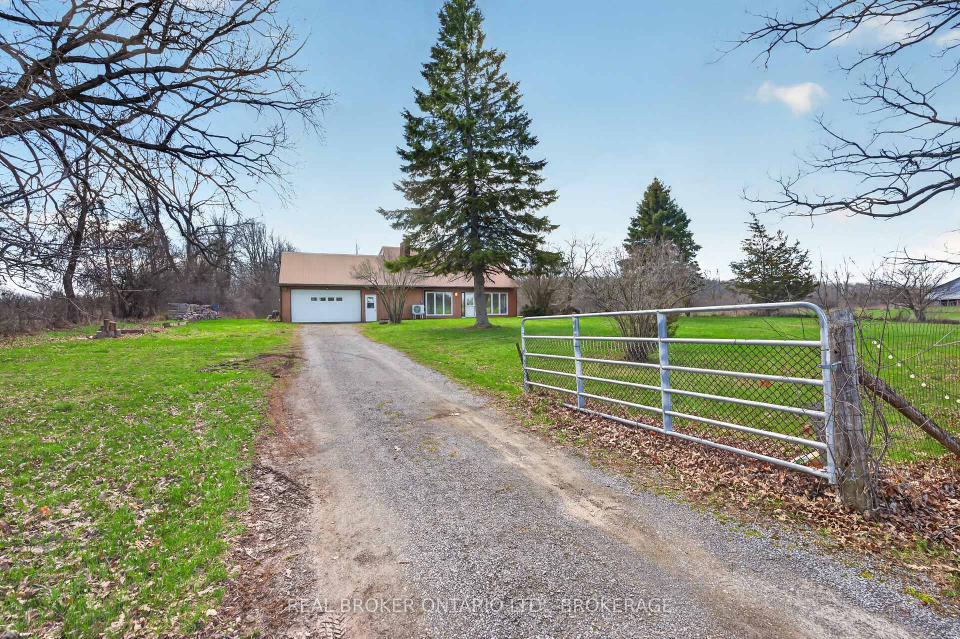 Photo 2 of 2268 Mcintyre Road, Loyalist, Lennox and Addington - South — HOMEH