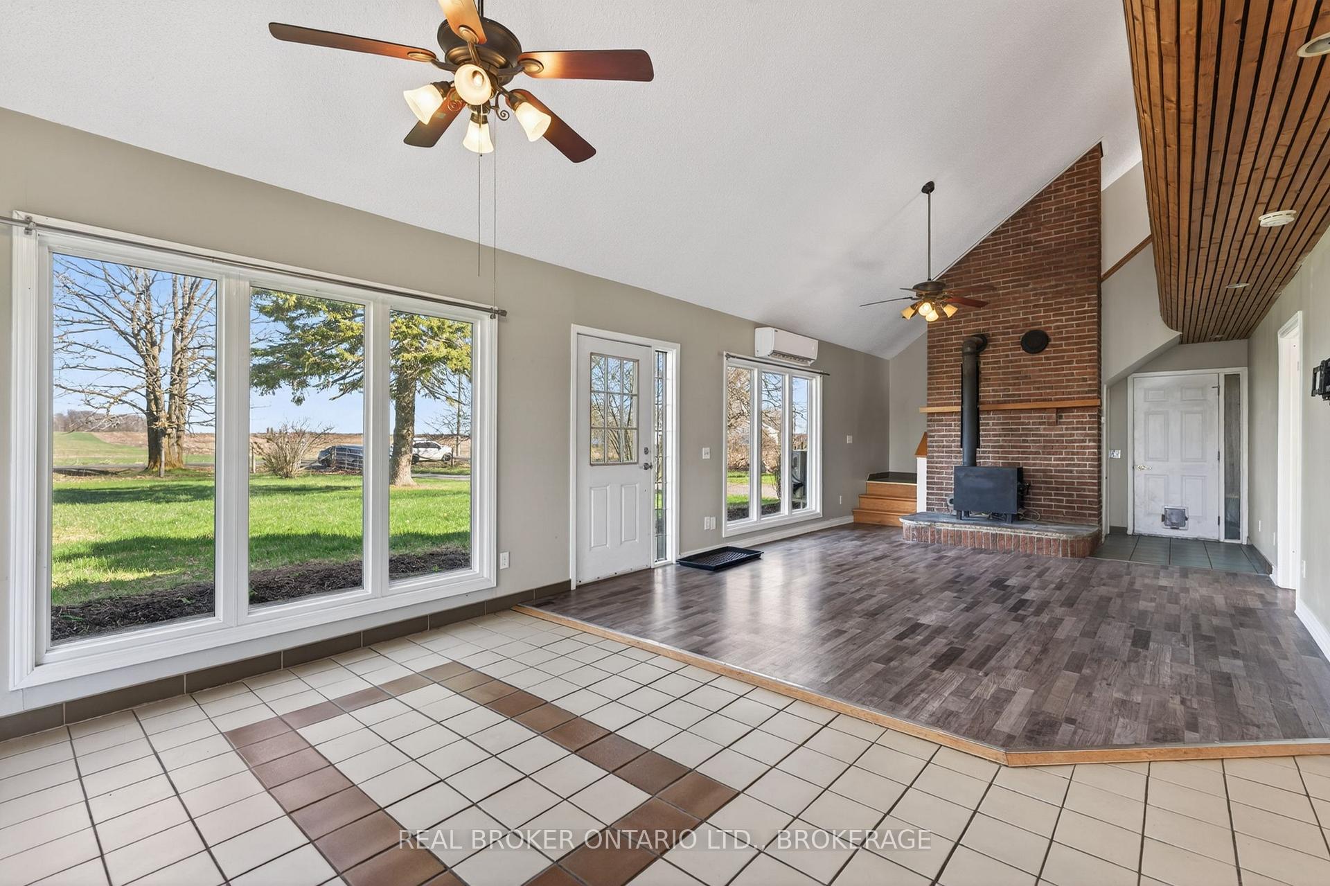 Photo 14 of 2268 Mcintyre Road, Loyalist, Lennox and Addington - South — HOMEH