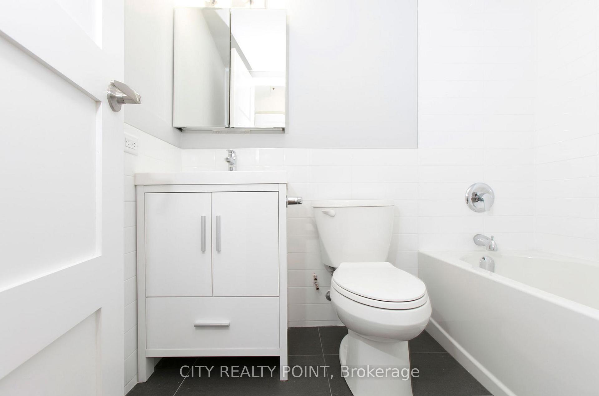 Photo 7 of Unit 204, 485 Huron Street, Toronto, The Annex — HOMEH