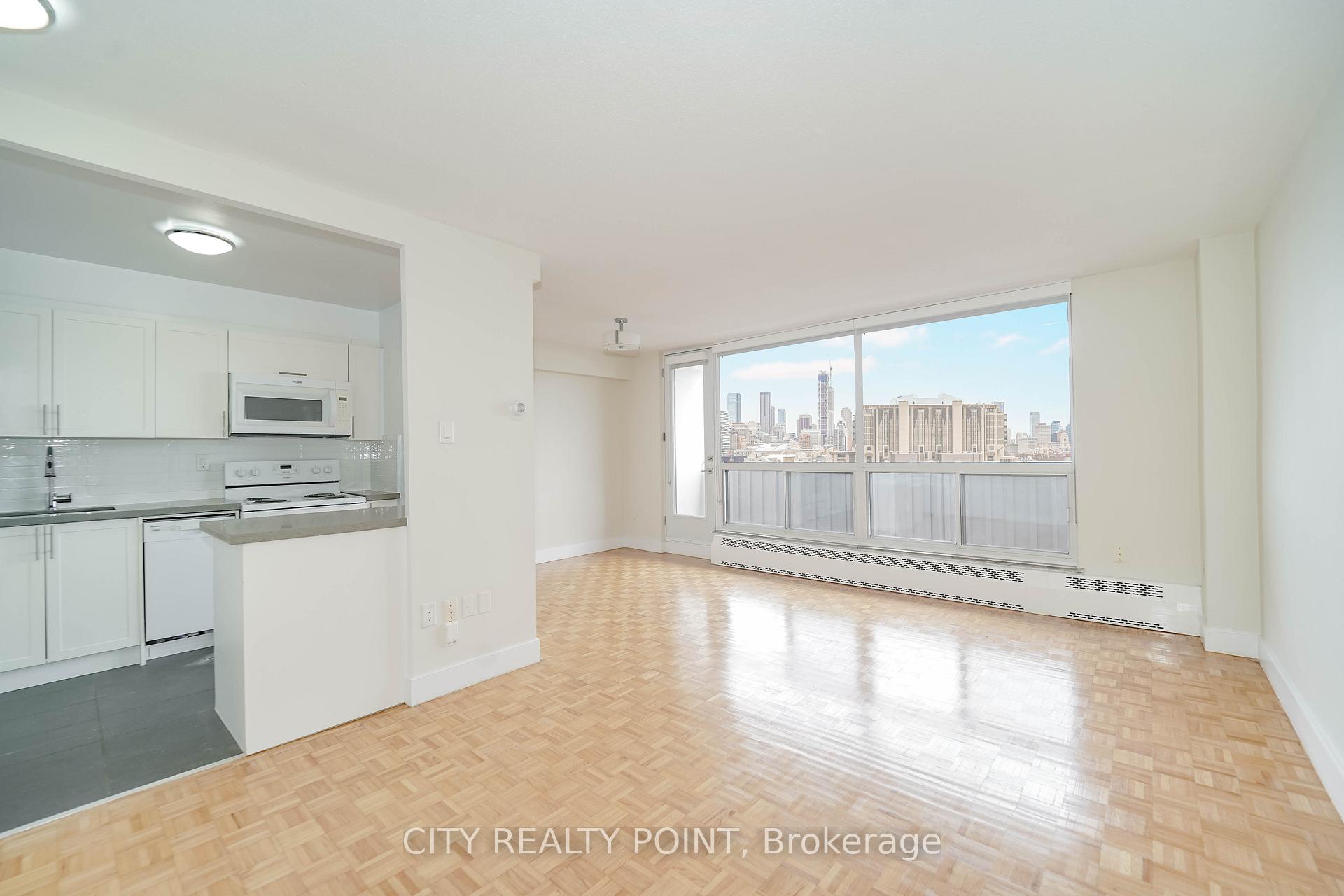 Photo 4 of Unit 610, 666 Spadina Avenue, Toronto, University — HOMEH