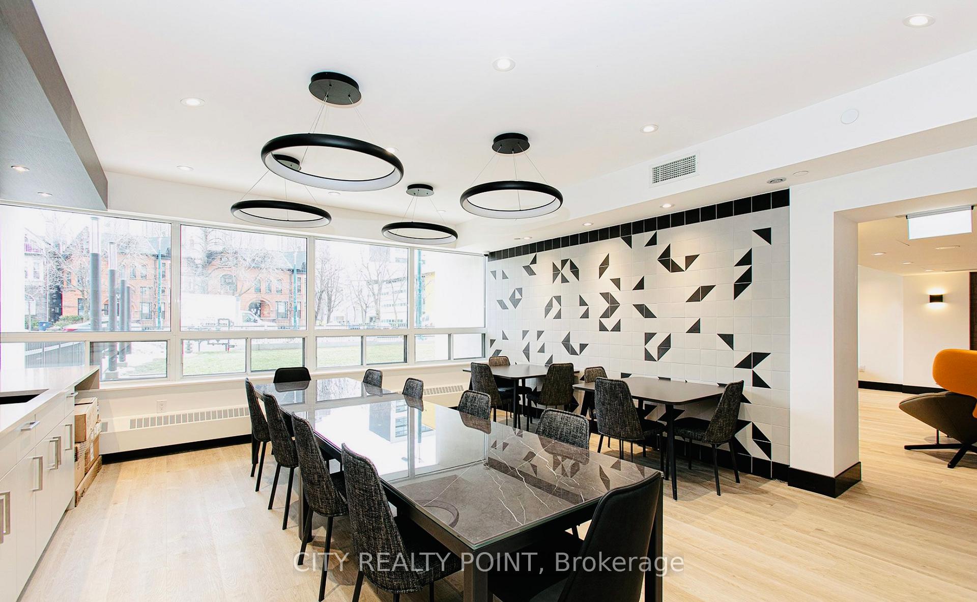 Photo 15 of Unit 610, 666 Spadina Avenue, Toronto, University — HOMEH