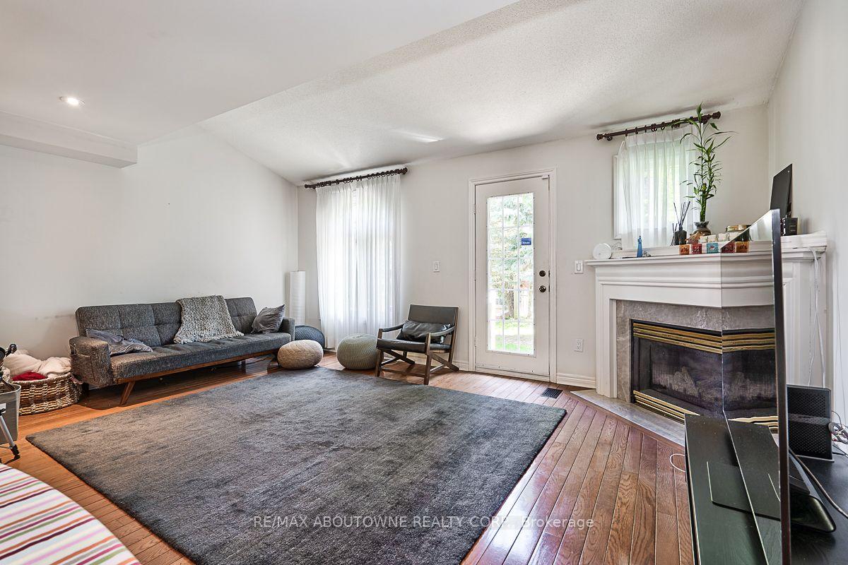 Photo 6 of Unit 41, 2250 Rockingham Drive, Oakville, Joshua Creek — HOMEH