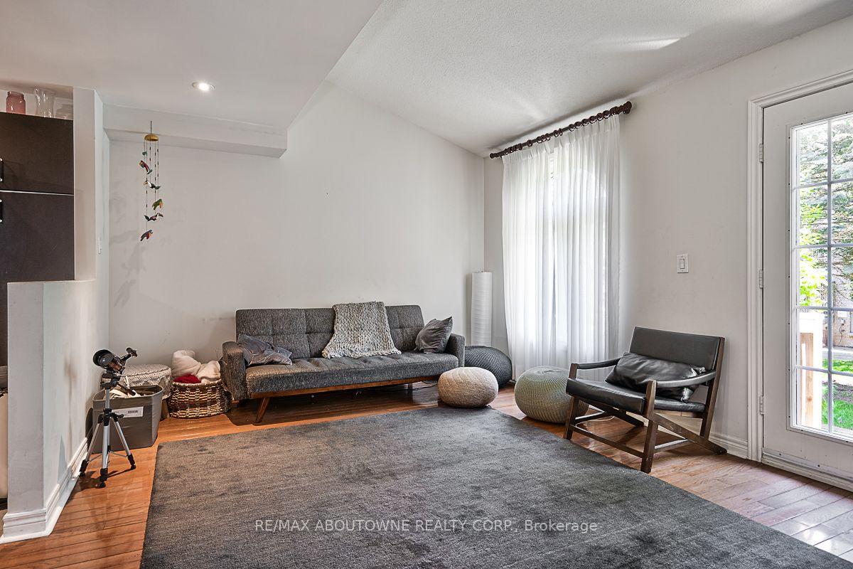 Photo 7 of Unit 41, 2250 Rockingham Drive, Oakville, Joshua Creek — HOMEH