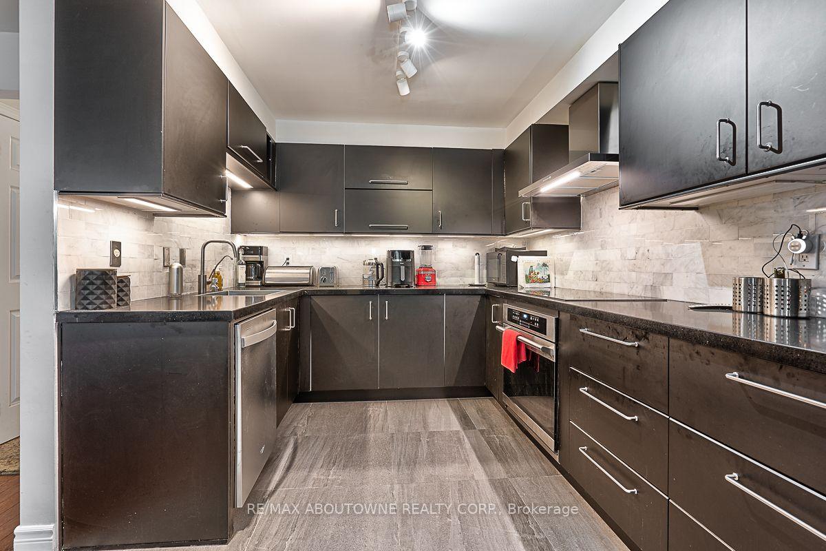 Photo 9 of Unit 41, 2250 Rockingham Drive, Oakville, Joshua Creek — HOMEH