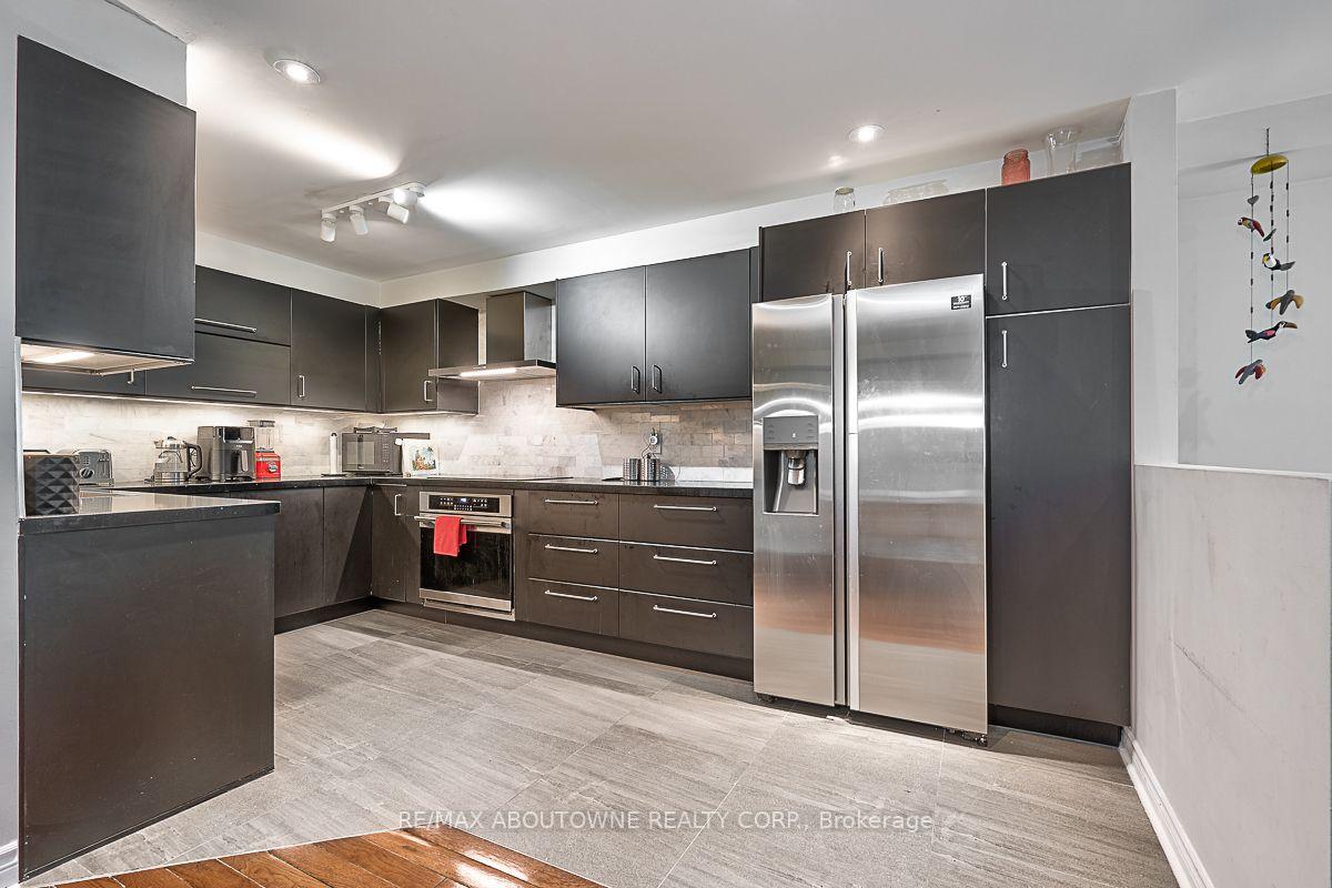 Photo 10 of Unit 41, 2250 Rockingham Drive, Oakville, Joshua Creek — HOMEH
