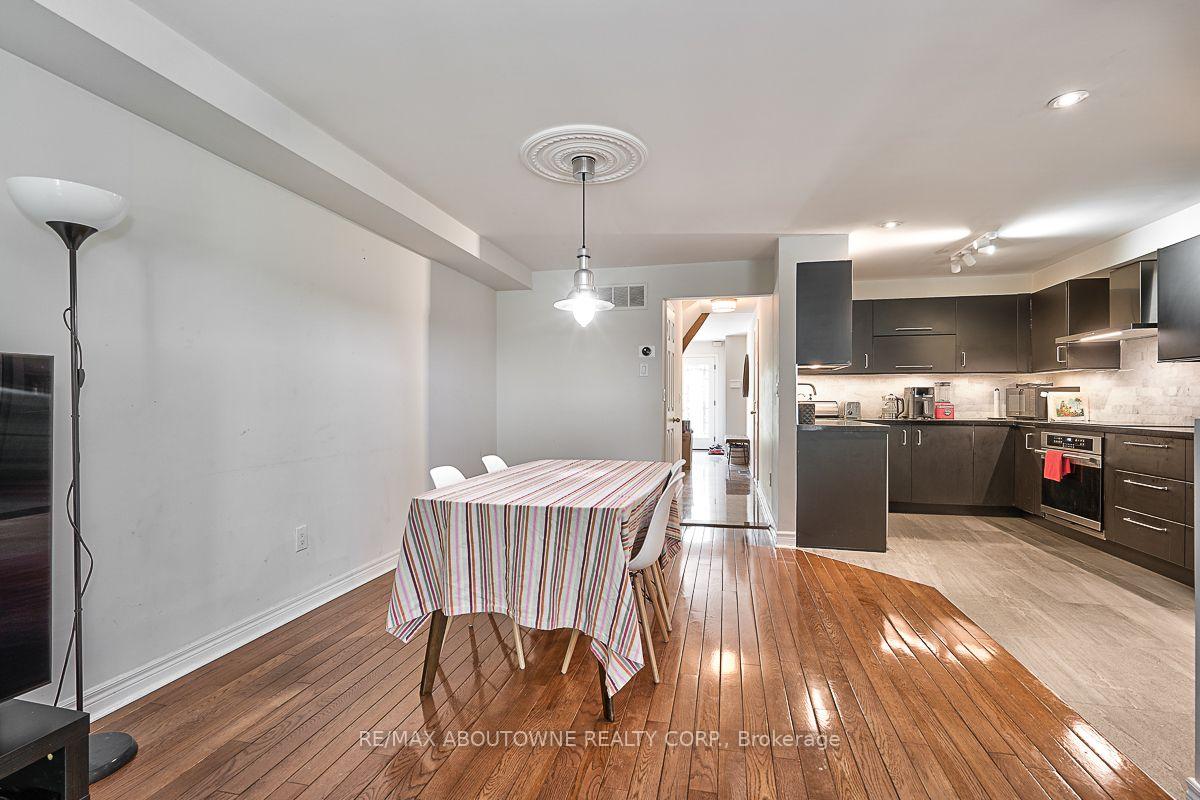 Photo 12 of Unit 41, 2250 Rockingham Drive, Oakville, Joshua Creek — HOMEH