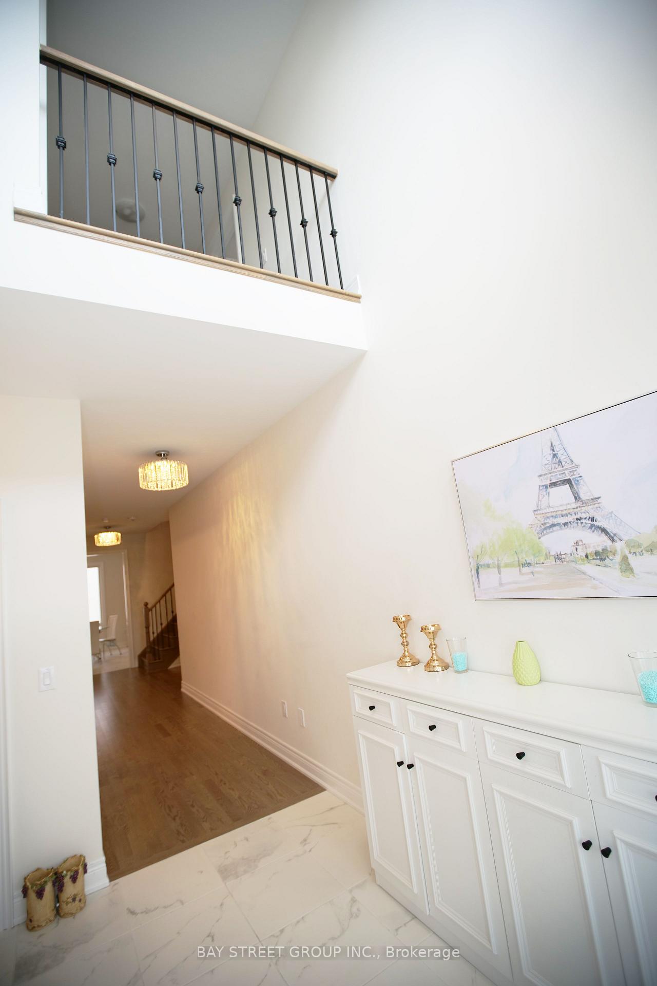 Photo 5 of 152 Ben Sinclair Avenue, East Gwillimbury, Queensville — HOMEH