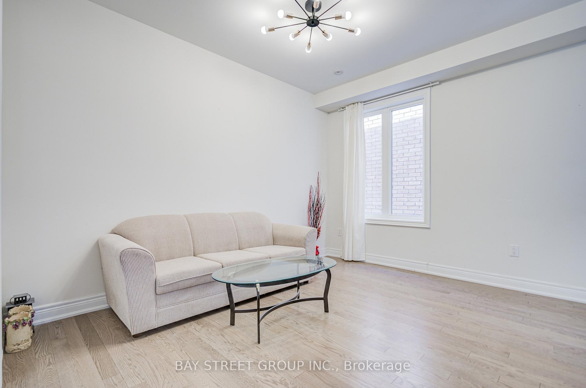 Photo 14 of 152 Ben Sinclair Avenue, East Gwillimbury, Queensville — HOMEH