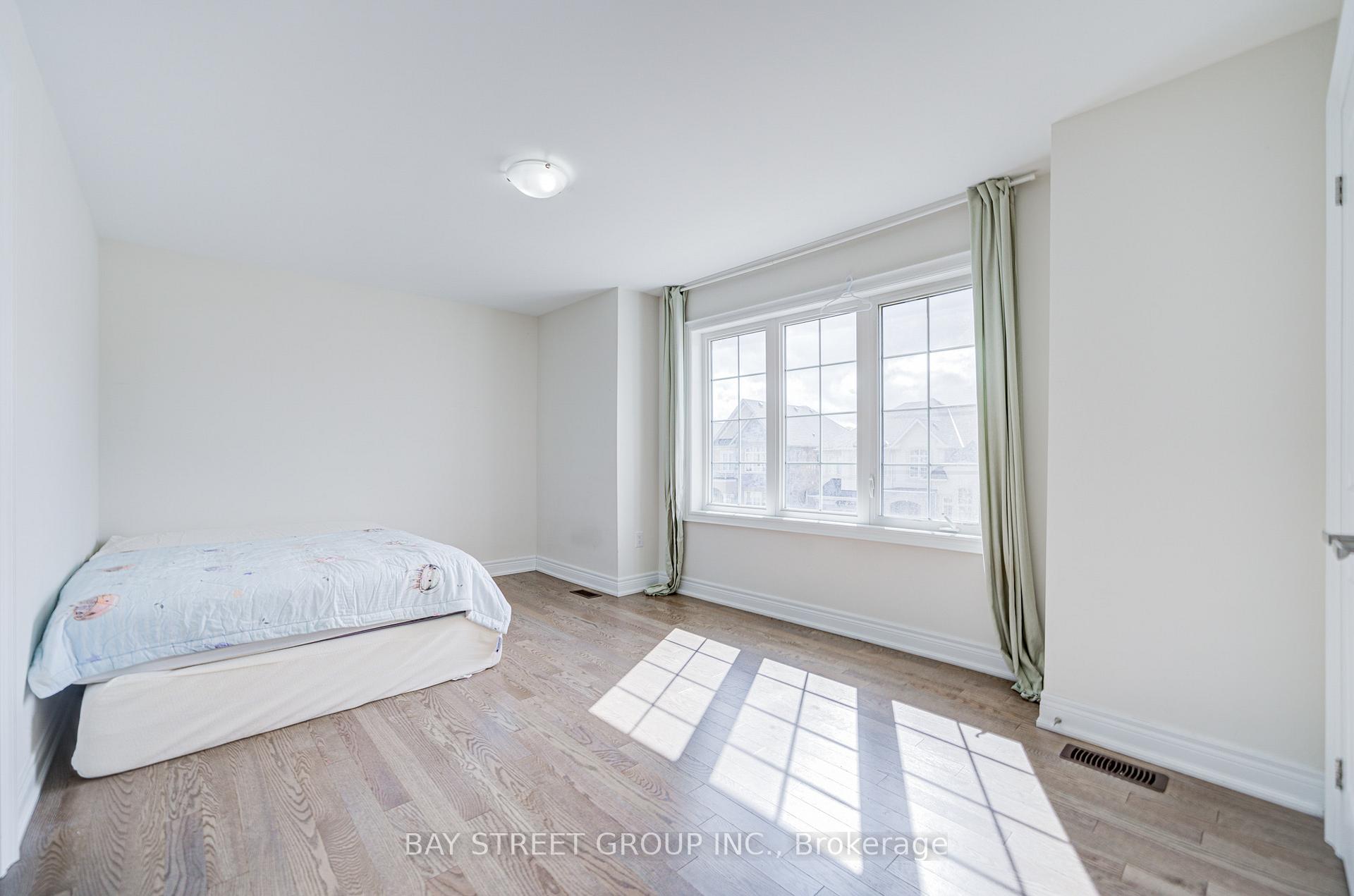 Photo 27 of 152 Ben Sinclair Avenue, East Gwillimbury, Queensville — HOMEH