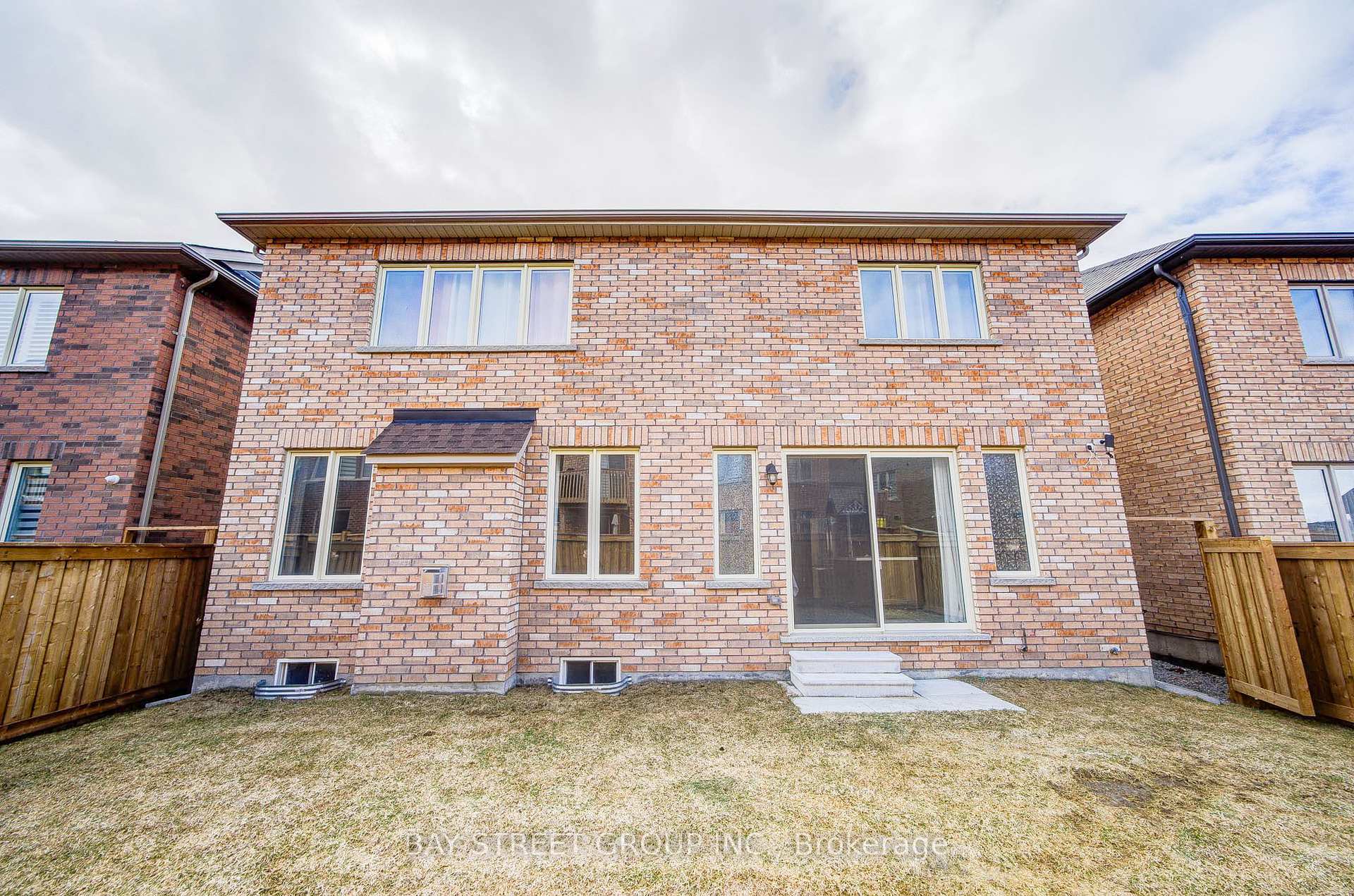 Photo 34 of 152 Ben Sinclair Avenue, East Gwillimbury, Queensville — HOMEH
