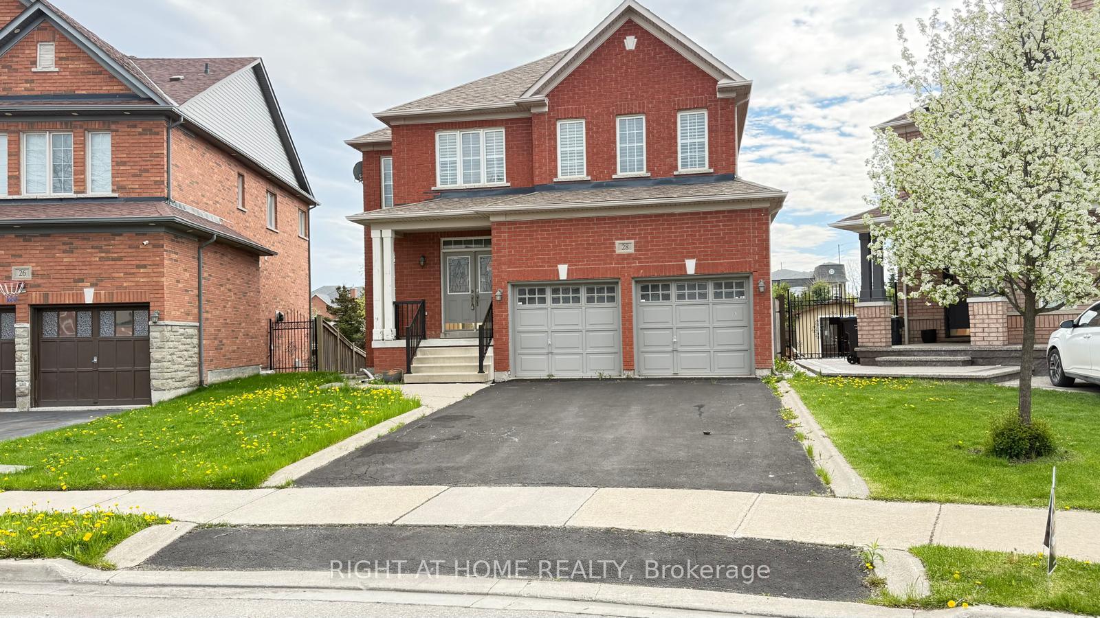 Photo 1 of 28 Laurentide Crescent, Brampton, Vales of Castlemore North — HOMEH