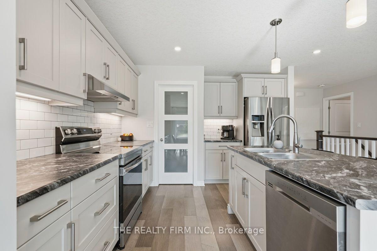 Photo 16 of 53 Ashberry Place, St. Thomas — HOMEH
