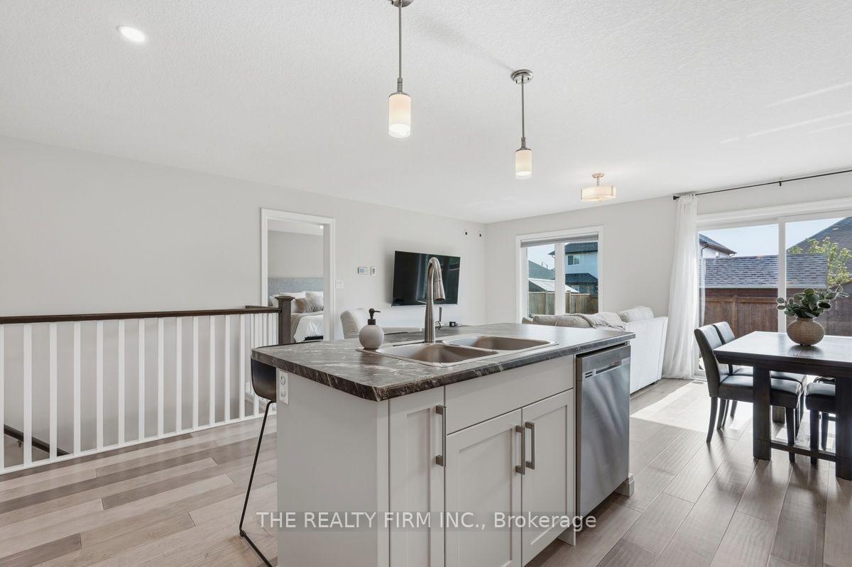Photo 19 of 53 Ashberry Place, St. Thomas — HOMEH