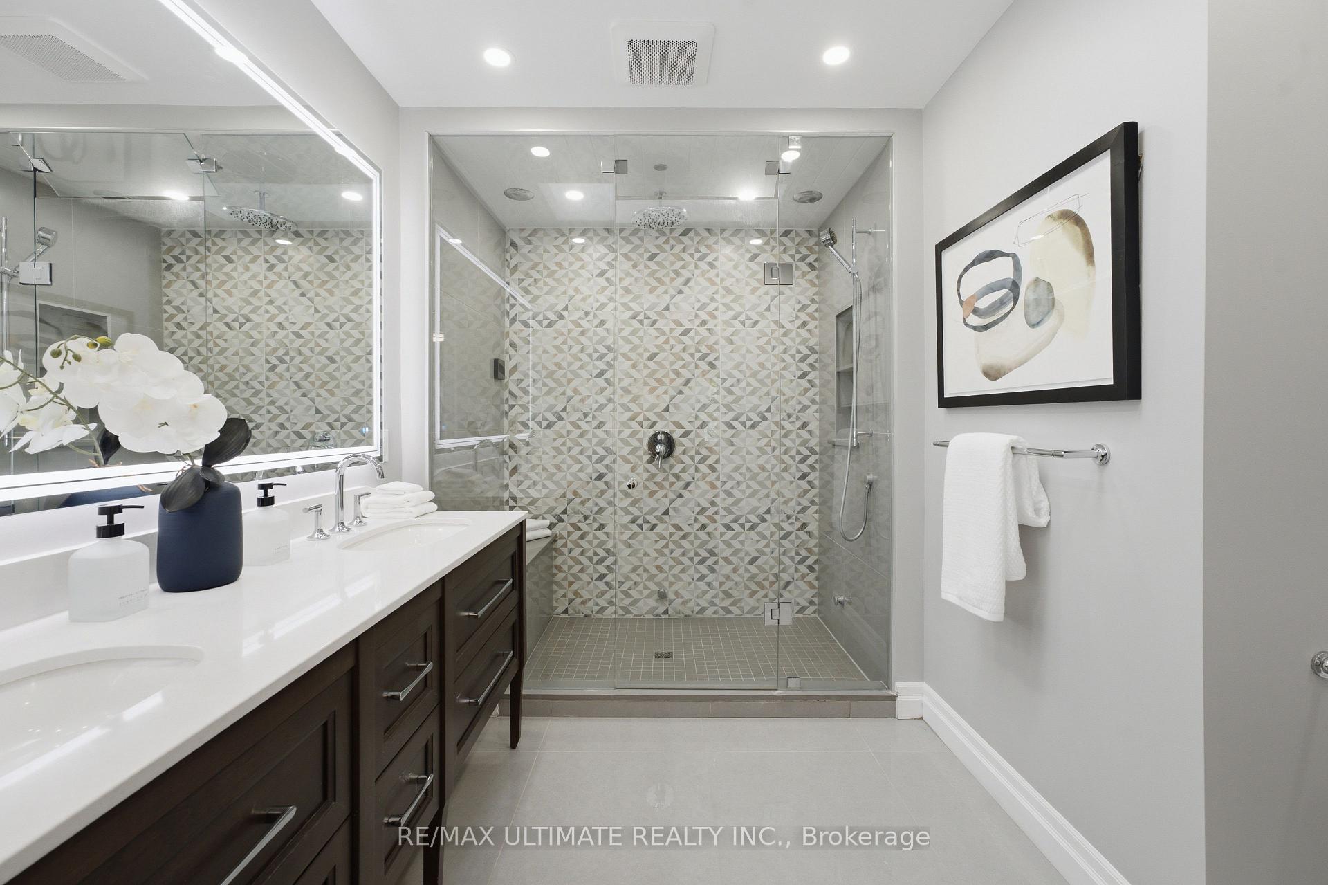 Photo 21 of 214 Sutherland Drive, Toronto, Leaside — HOMEH