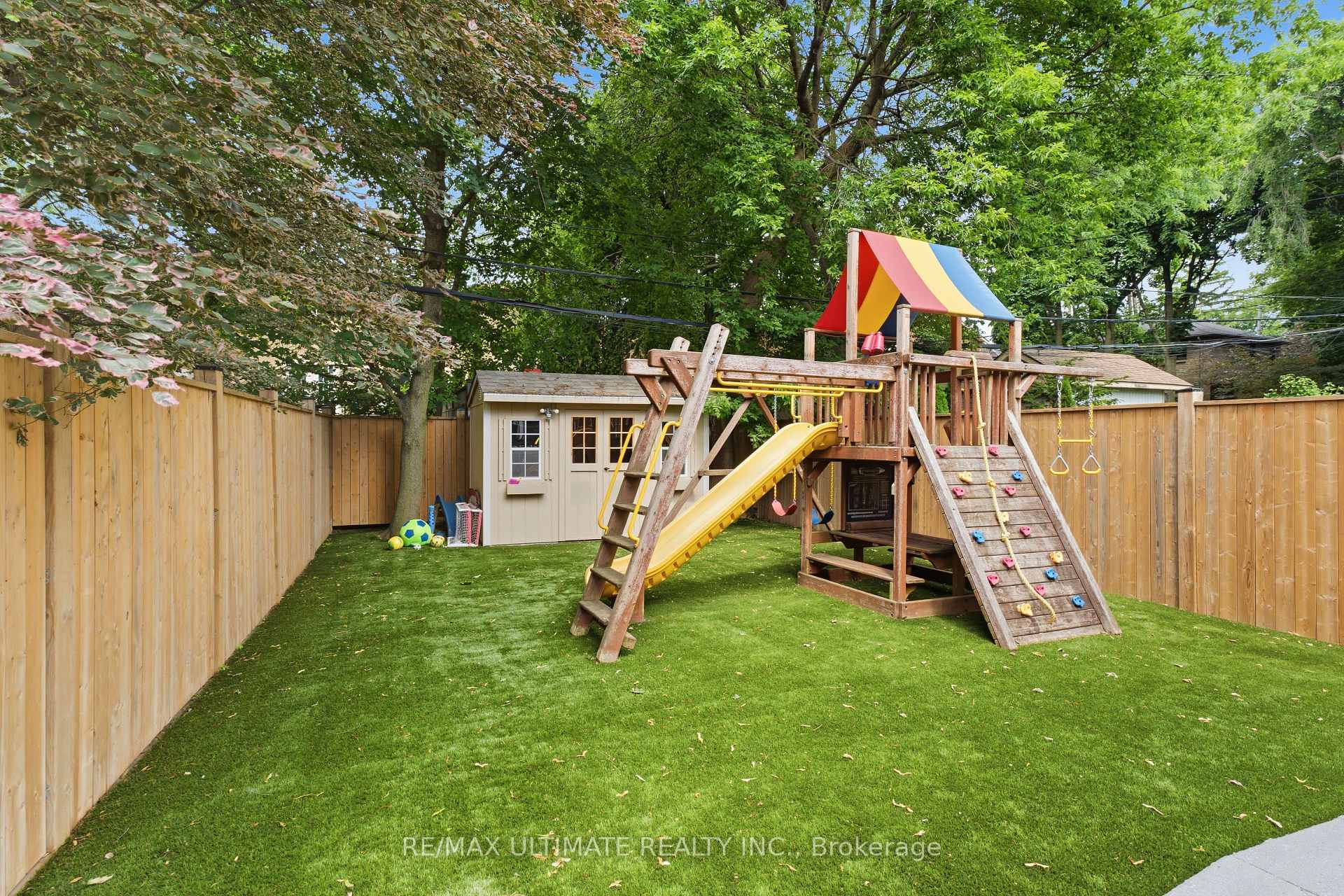 Photo 35 of 214 Sutherland Drive, Toronto, Leaside — HOMEH