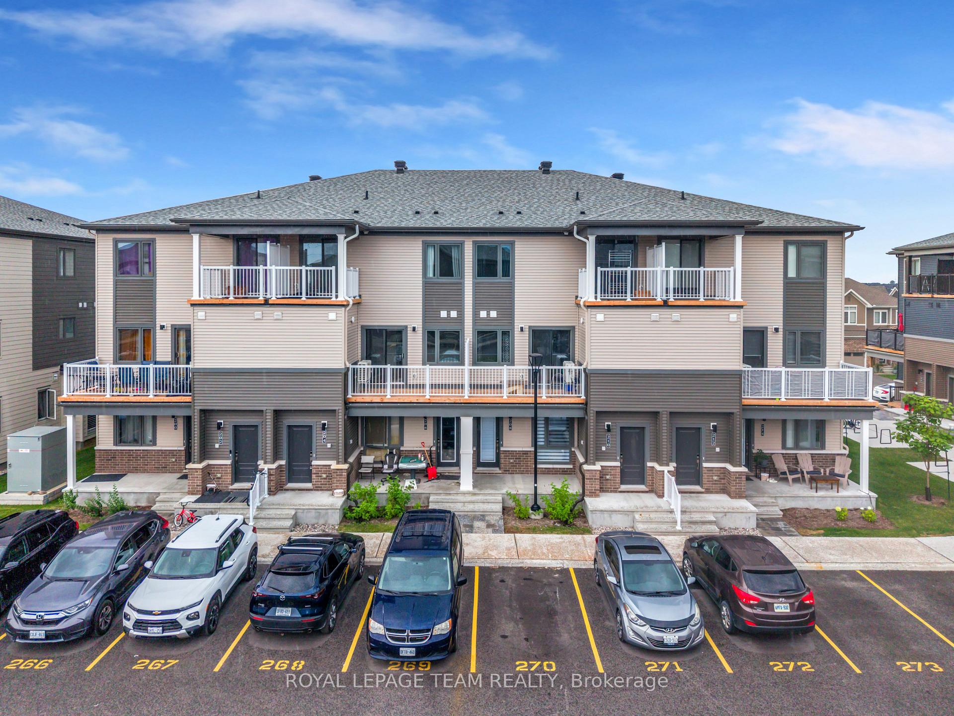 Photo 2 of 204 Lillian Freiman Private, Ottawa, Barrhaven - Half Moon Bay — HOMEH