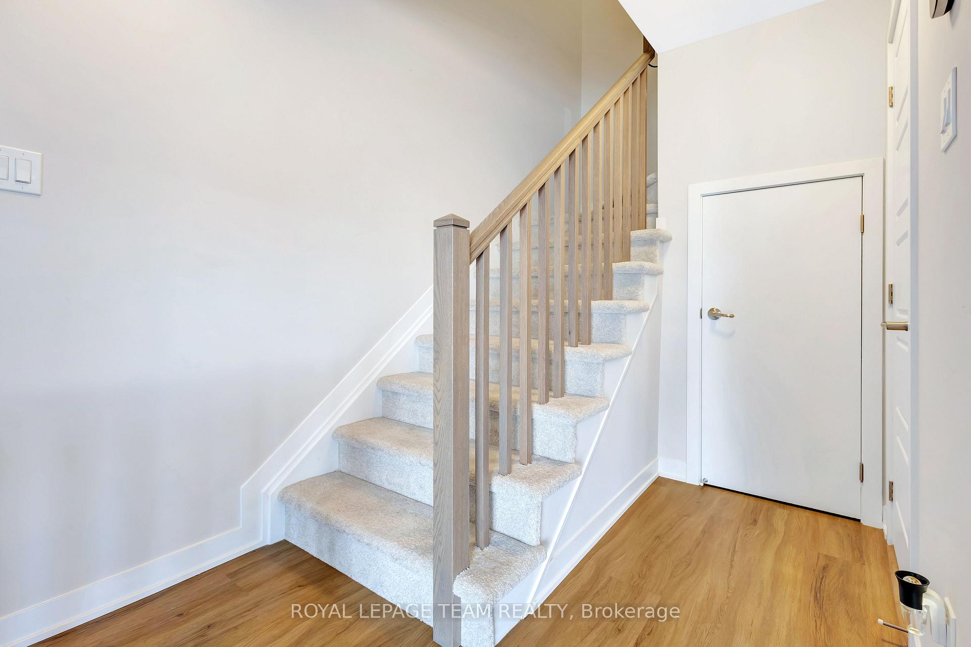Photo 10 of 204 Lillian Freiman Private, Ottawa, Barrhaven - Half Moon Bay — HOMEH
