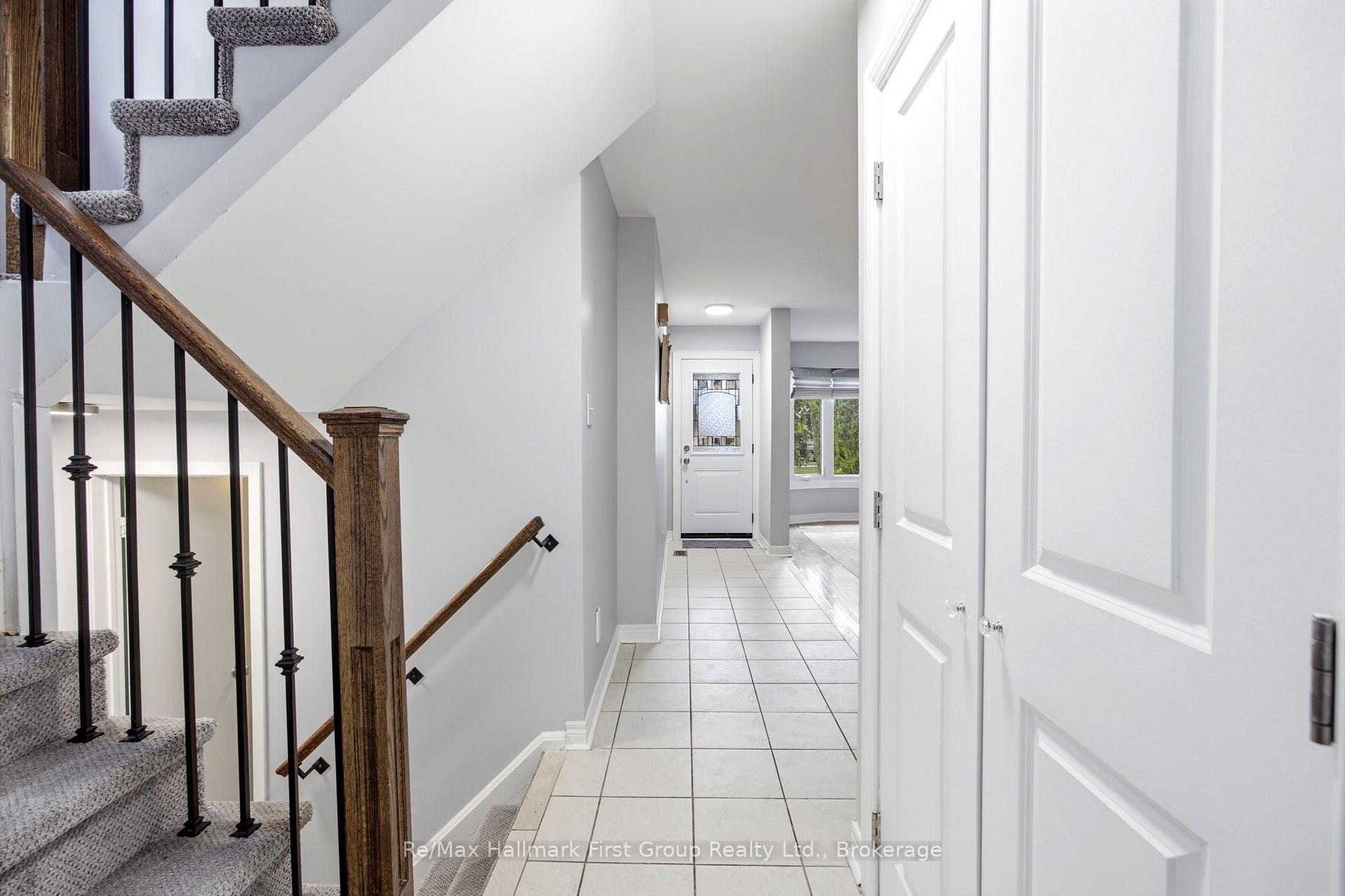 Photo 17 of 868 White Ash Drive, Whitby, Williamsburg — HOMEH