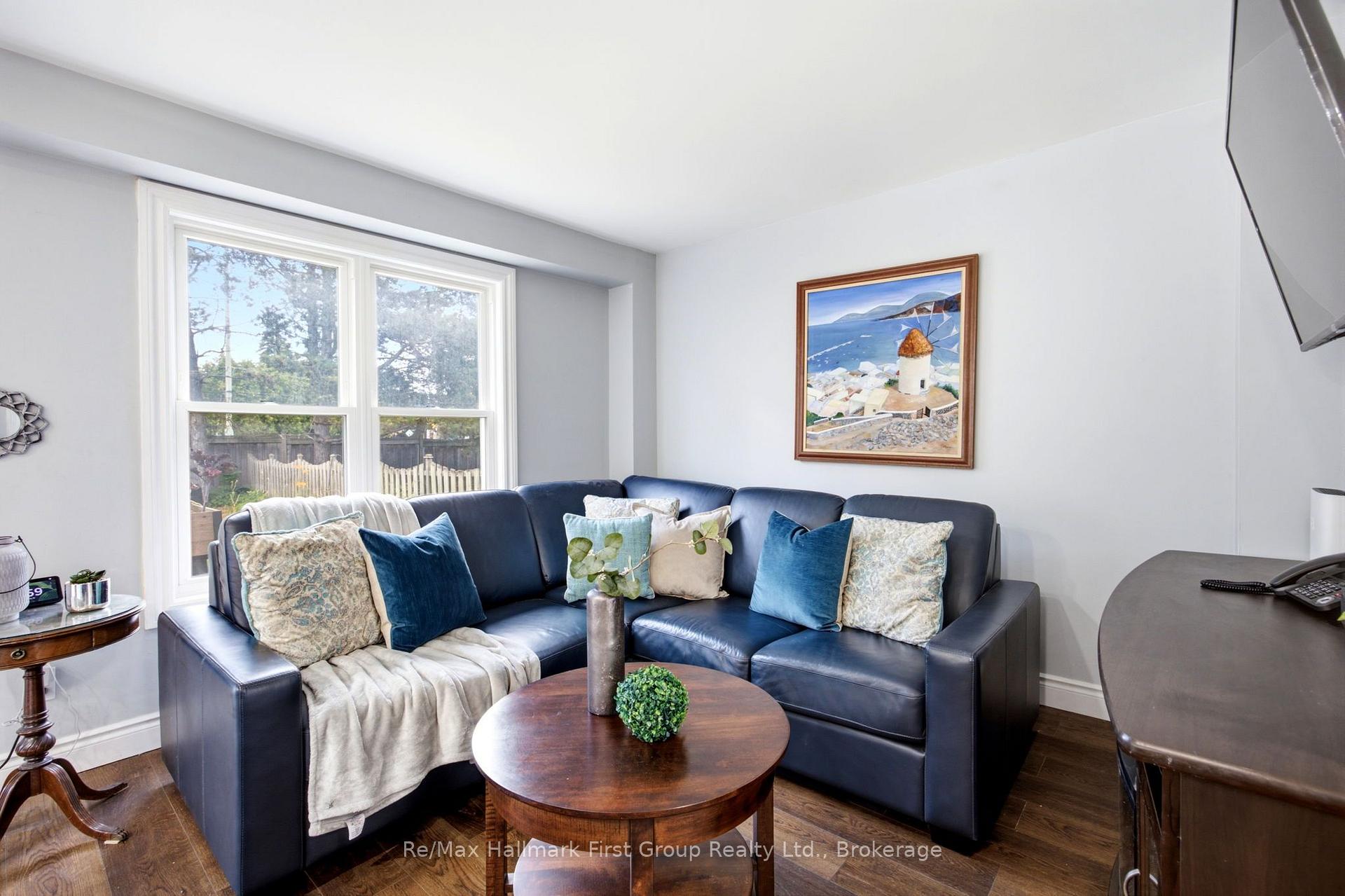Photo 18 of 868 White Ash Drive, Whitby, Williamsburg — HOMEH