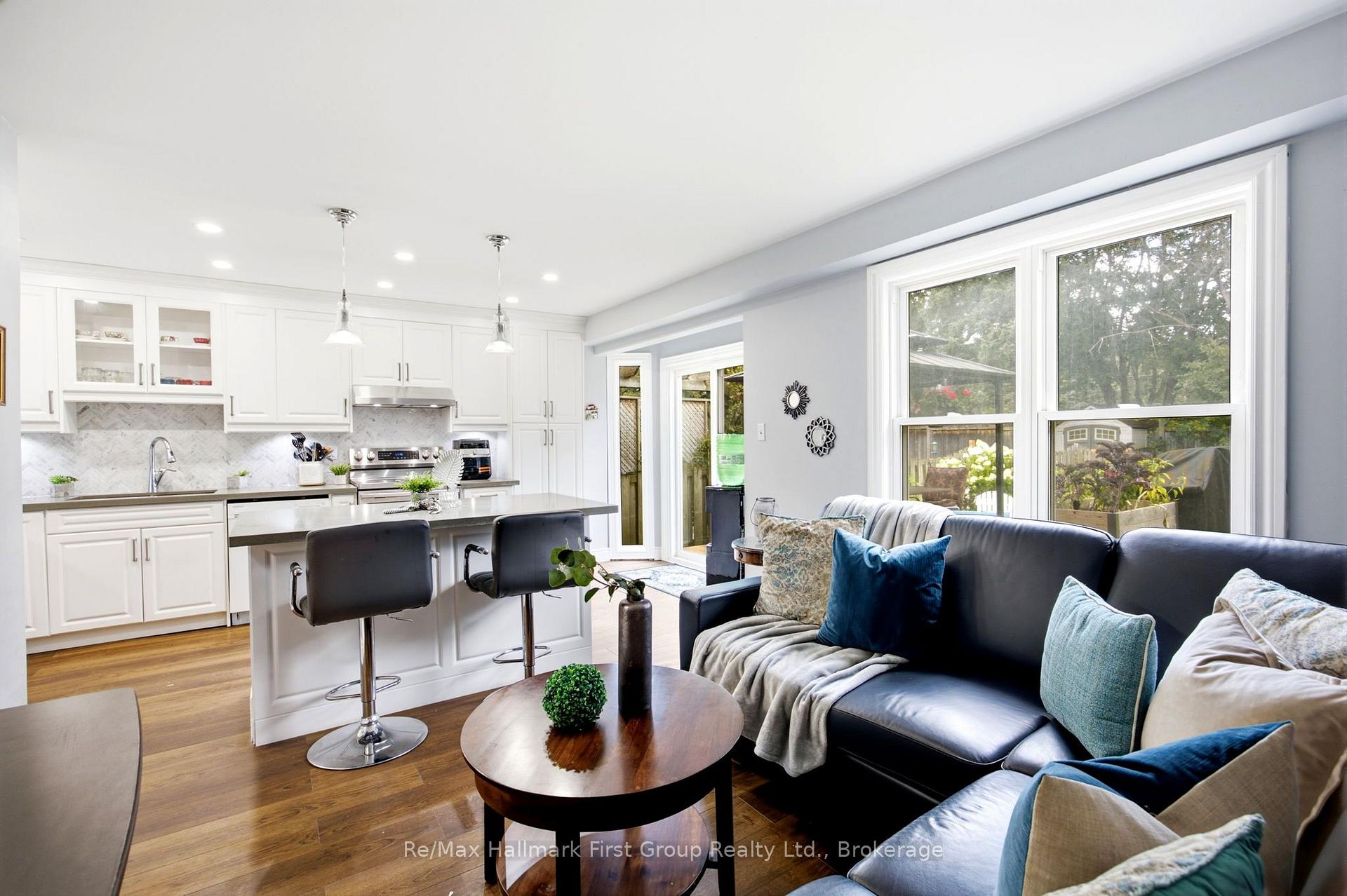 Photo 19 of 868 White Ash Drive, Whitby, Williamsburg — HOMEH