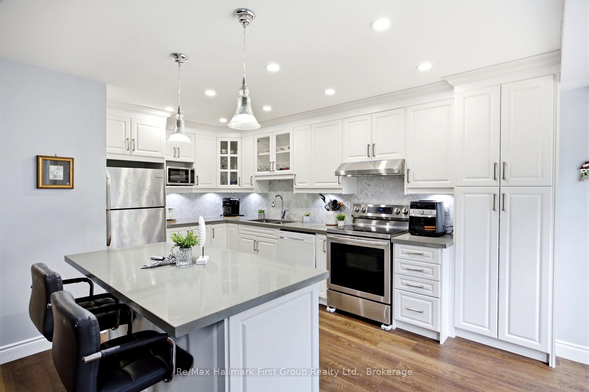 Photo 22 of 868 White Ash Drive, Whitby, Williamsburg — HOMEH