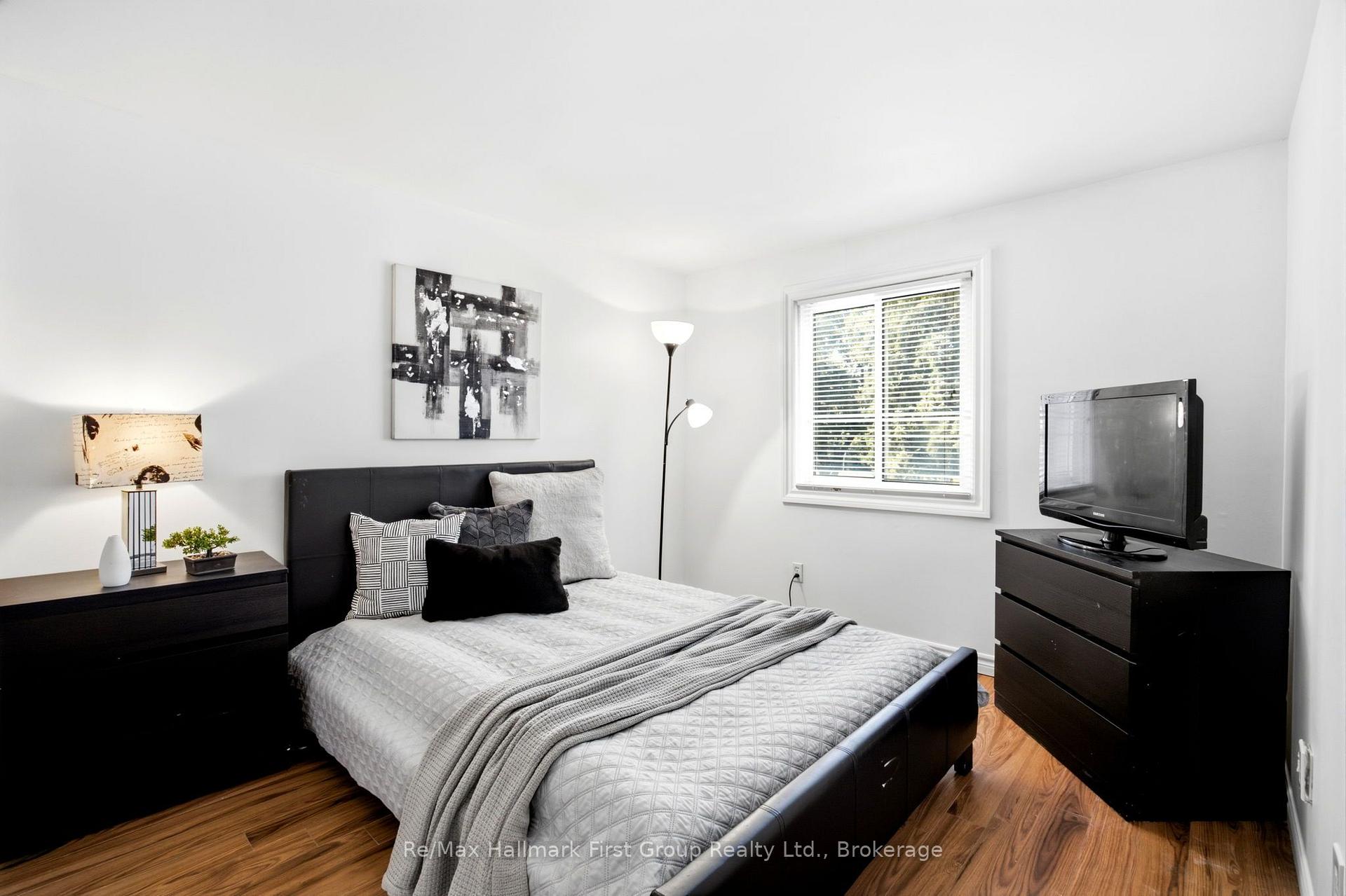 Photo 33 of 868 White Ash Drive, Whitby, Williamsburg — HOMEH
