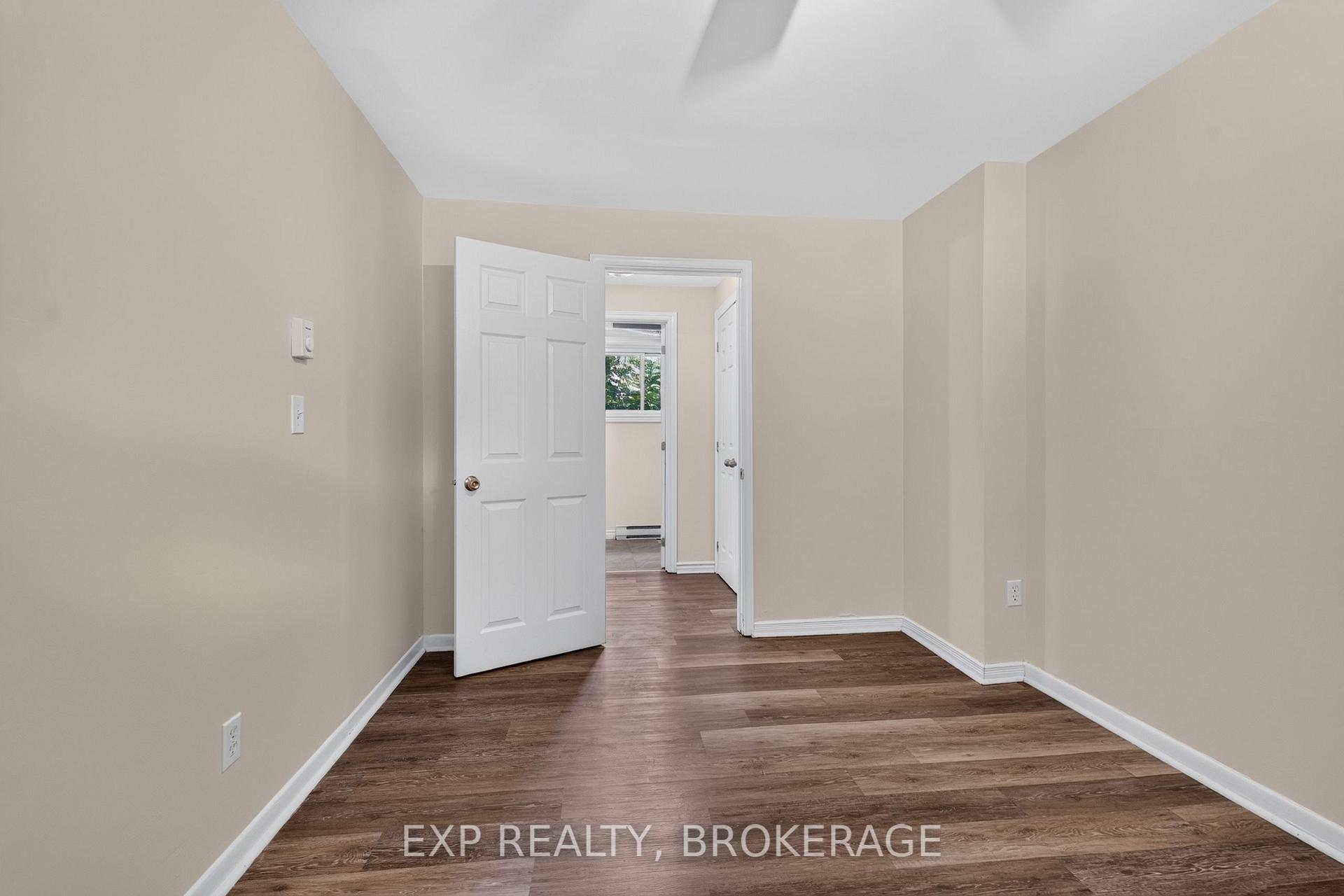 Photo 14 of 17 Shaw Street, Kingston, Rideau — HOMEH