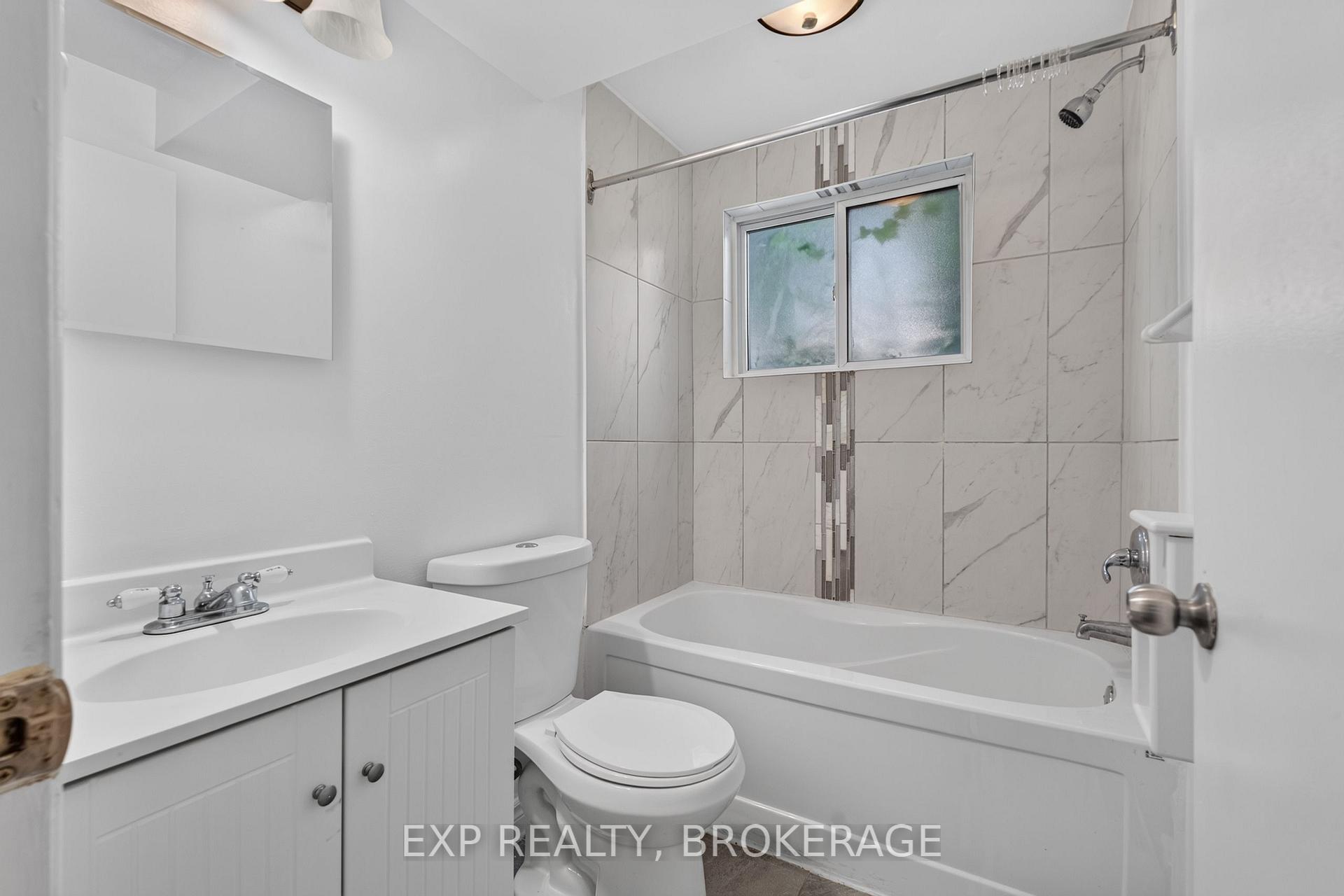Photo 15 of 17 Shaw Street, Kingston, Rideau — HOMEH