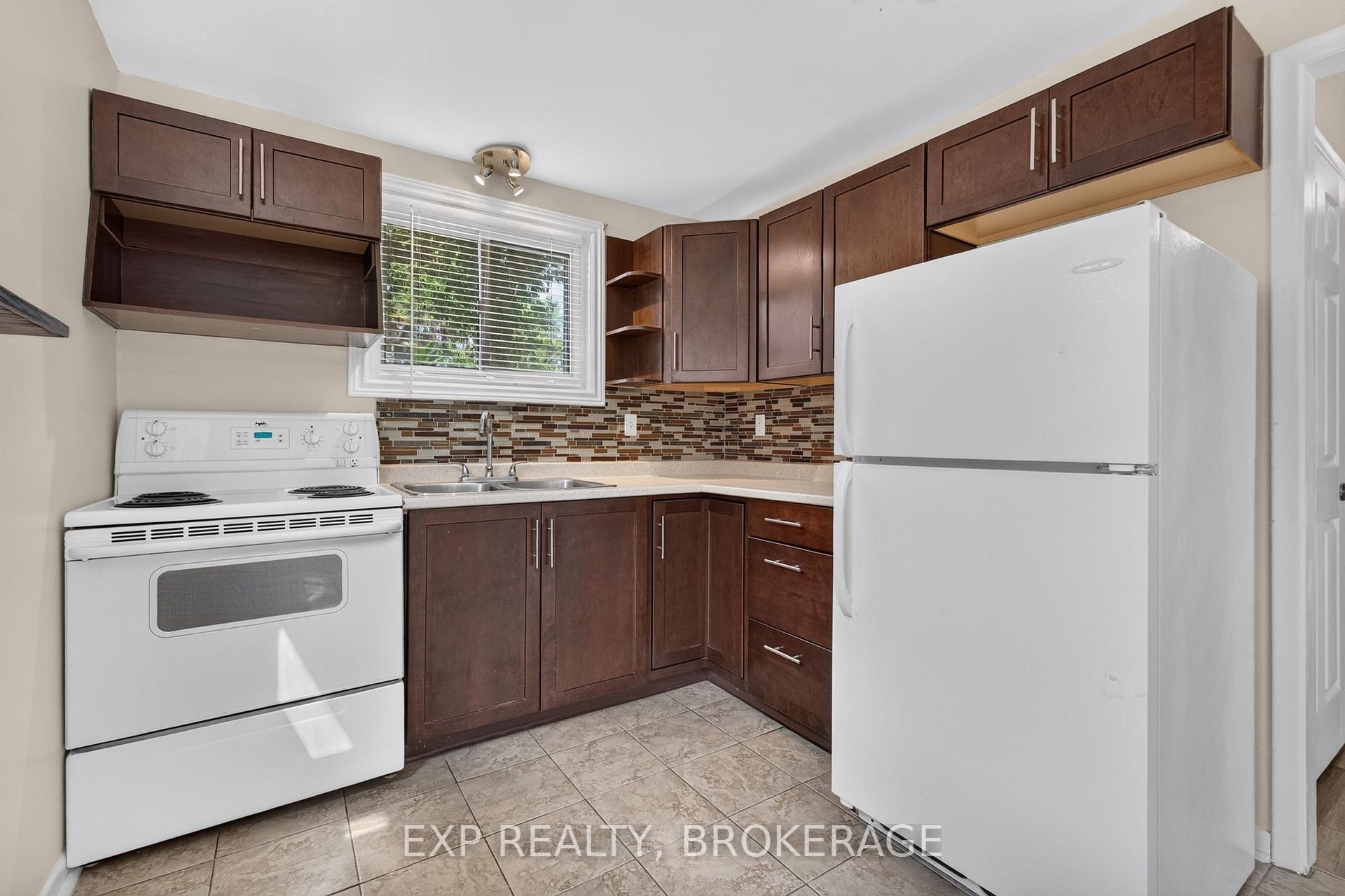 Photo 21 of 17 Shaw Street, Kingston, Rideau — HOMEH