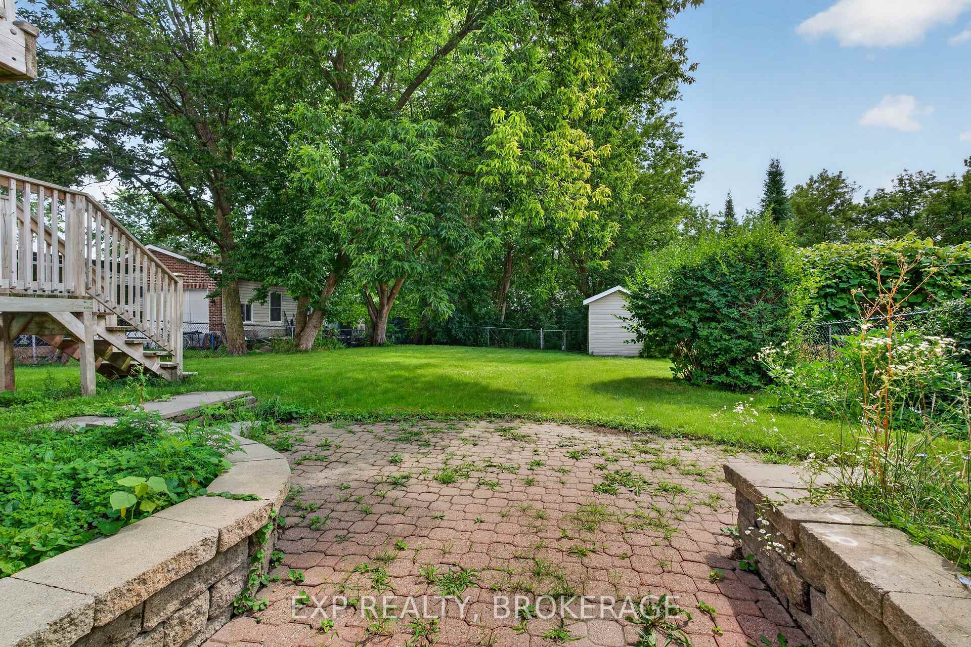 Photo 32 of 17 Shaw Street, Kingston, Rideau — HOMEH