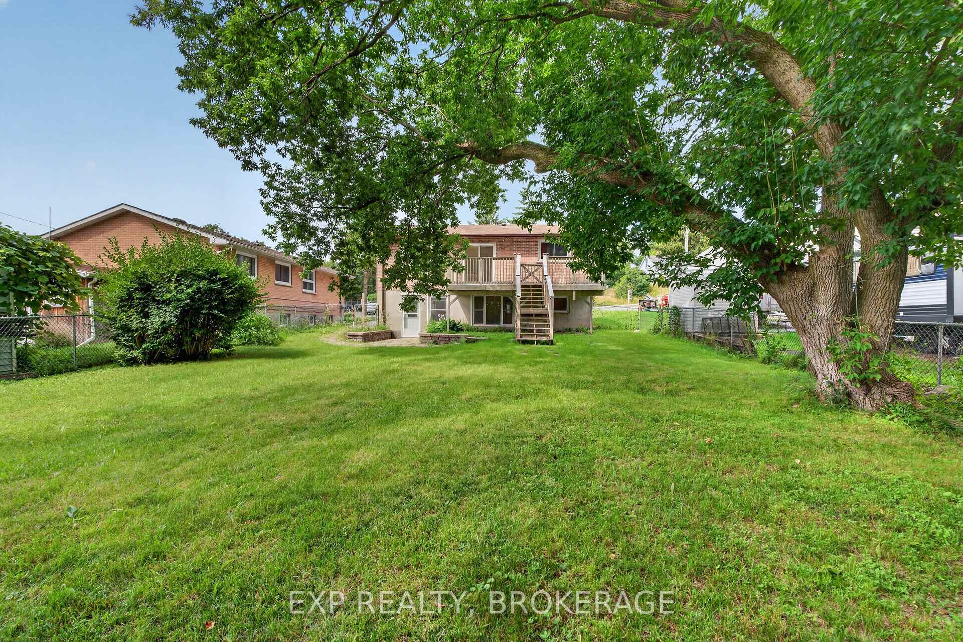 Photo 36 of 17 Shaw Street, Kingston, Rideau — HOMEH