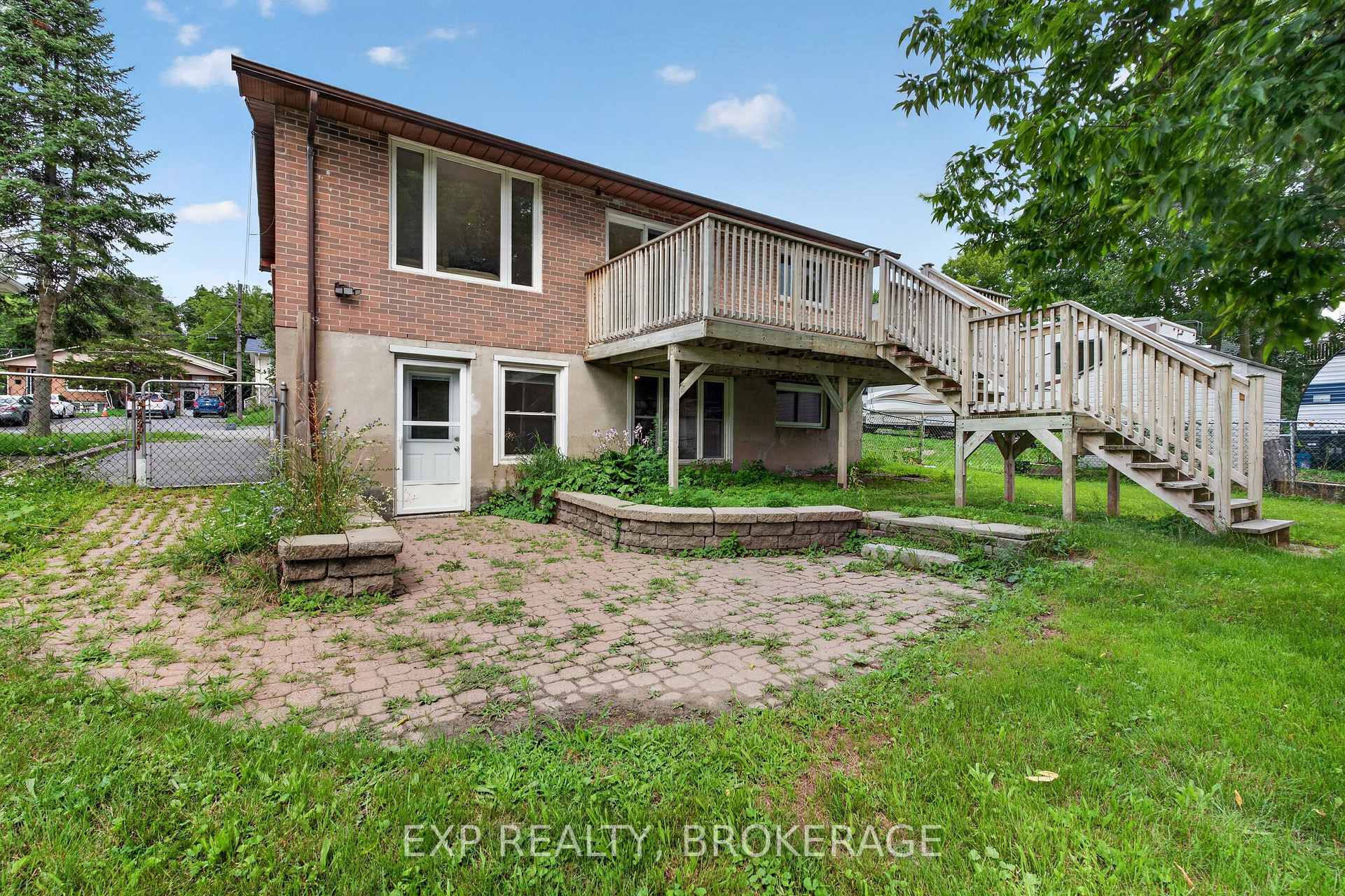 Photo 37 of 17 Shaw Street, Kingston, Rideau — HOMEH